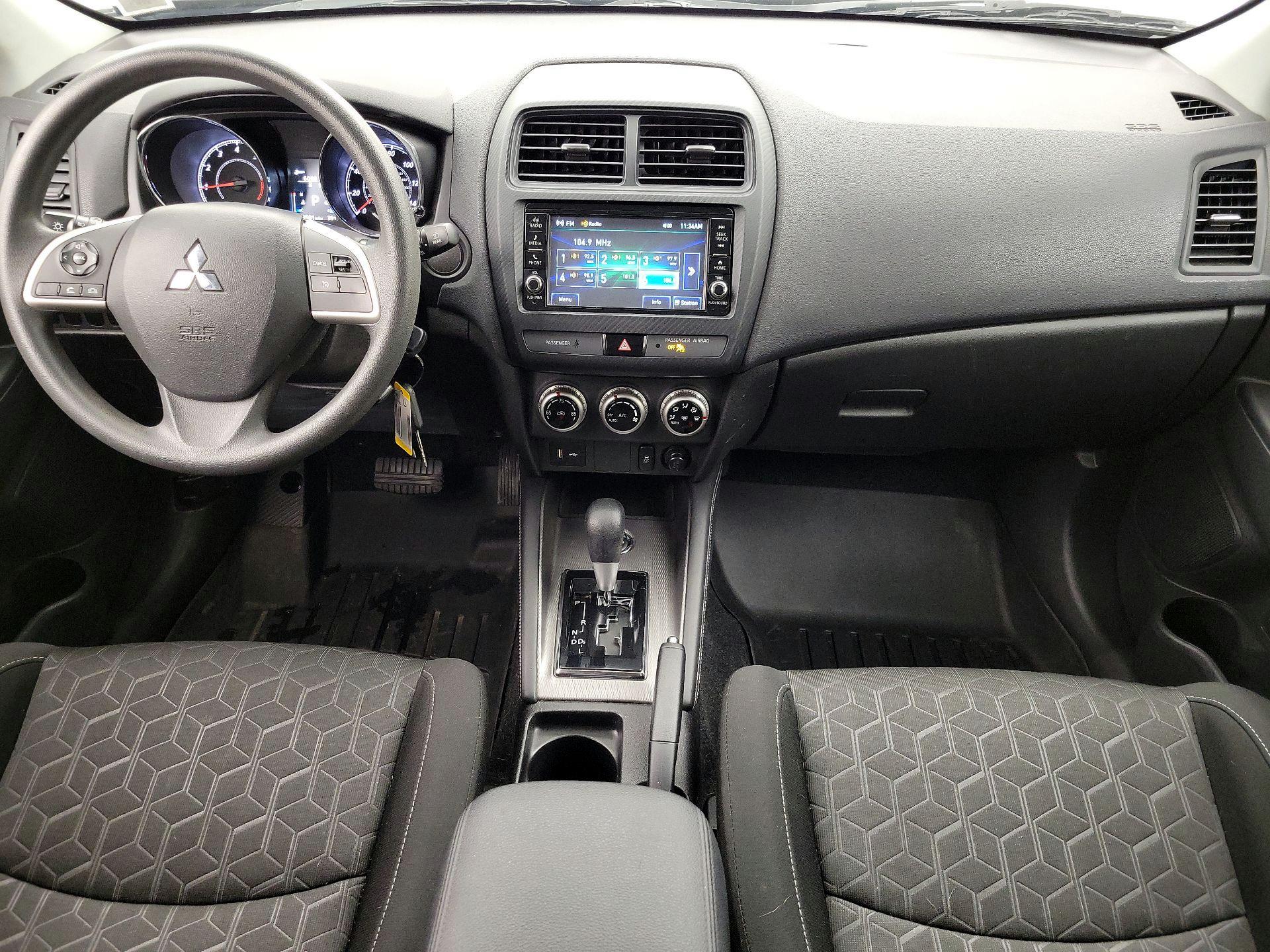 Thumbnail: 2020 Mitsubishi Outlander Sport - 9