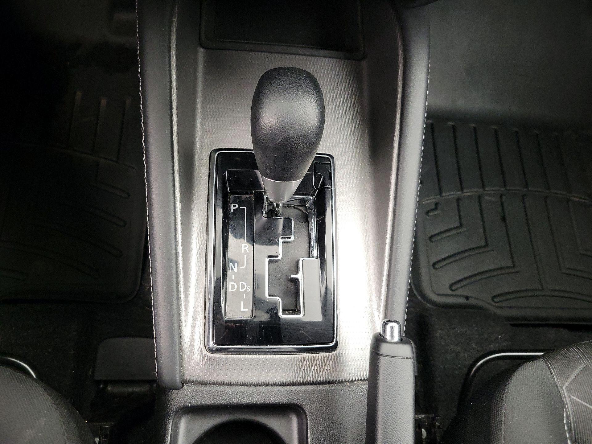 Thumbnail: 2020 Mitsubishi Outlander Sport - 16