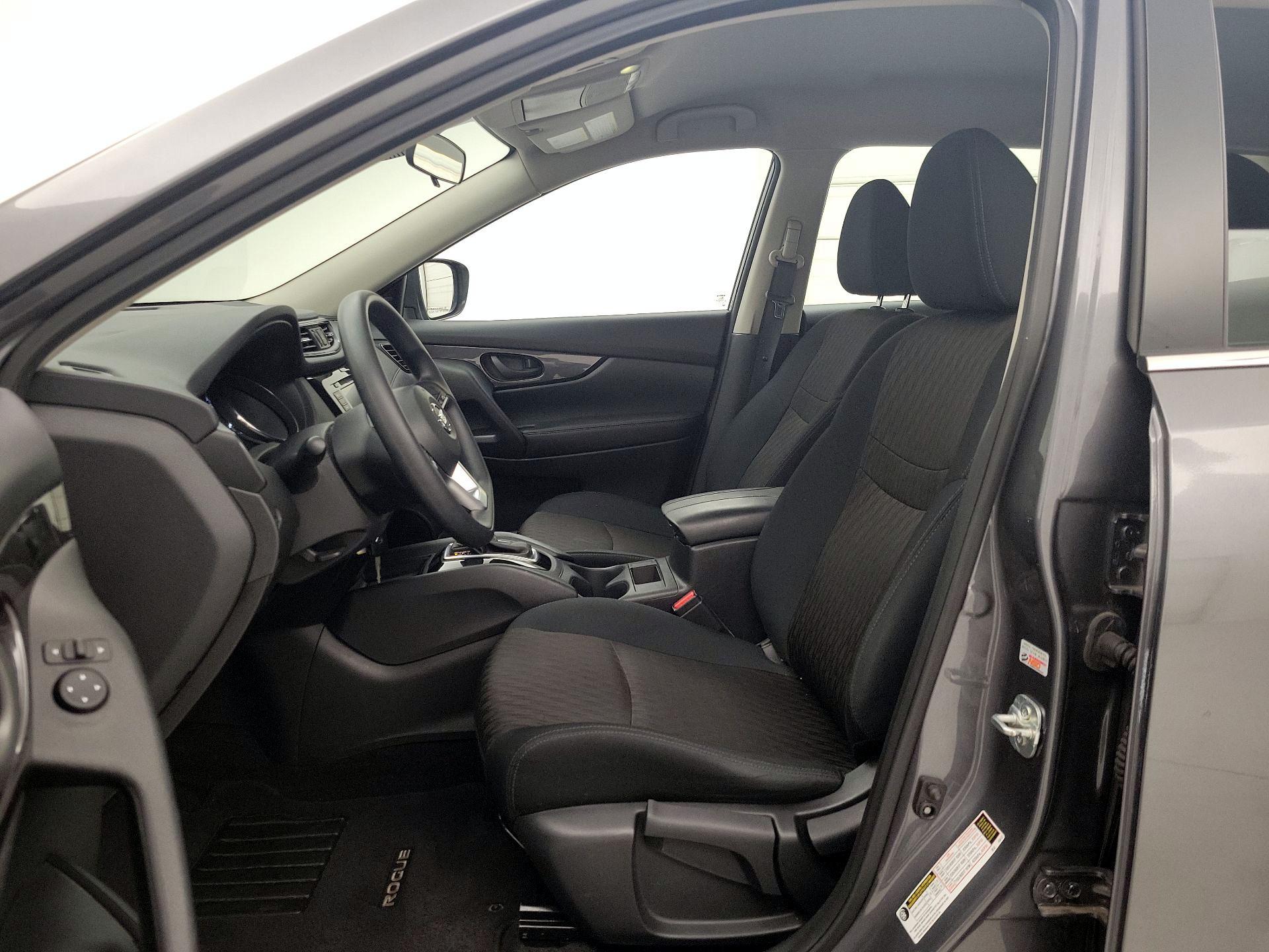 Thumbnail: 2019 Nissan Rogue - 11