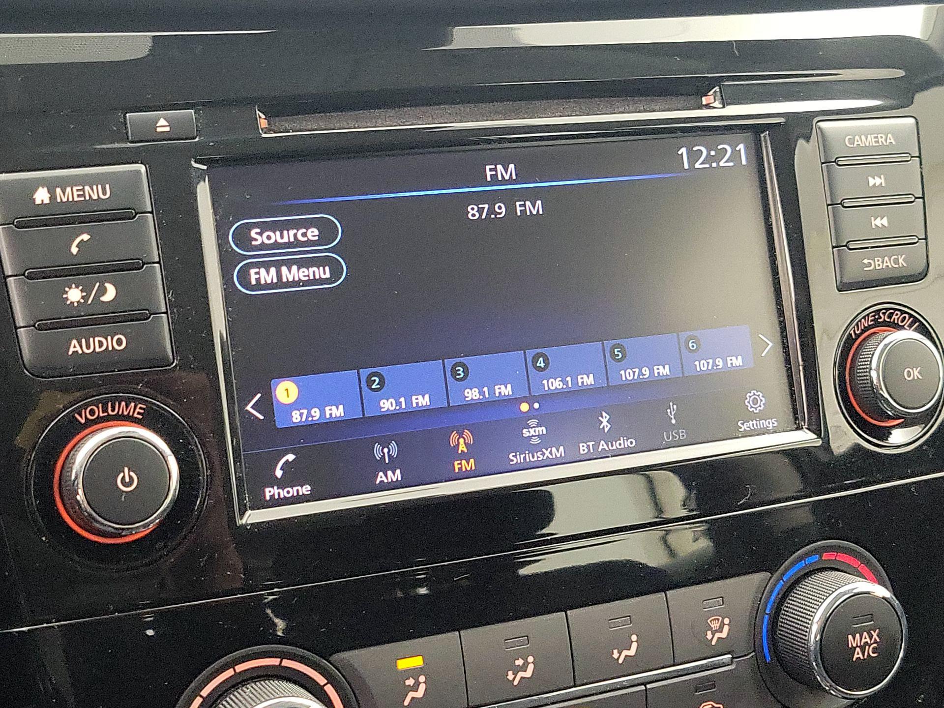 Thumbnail: 2019 Nissan Rogue - 15