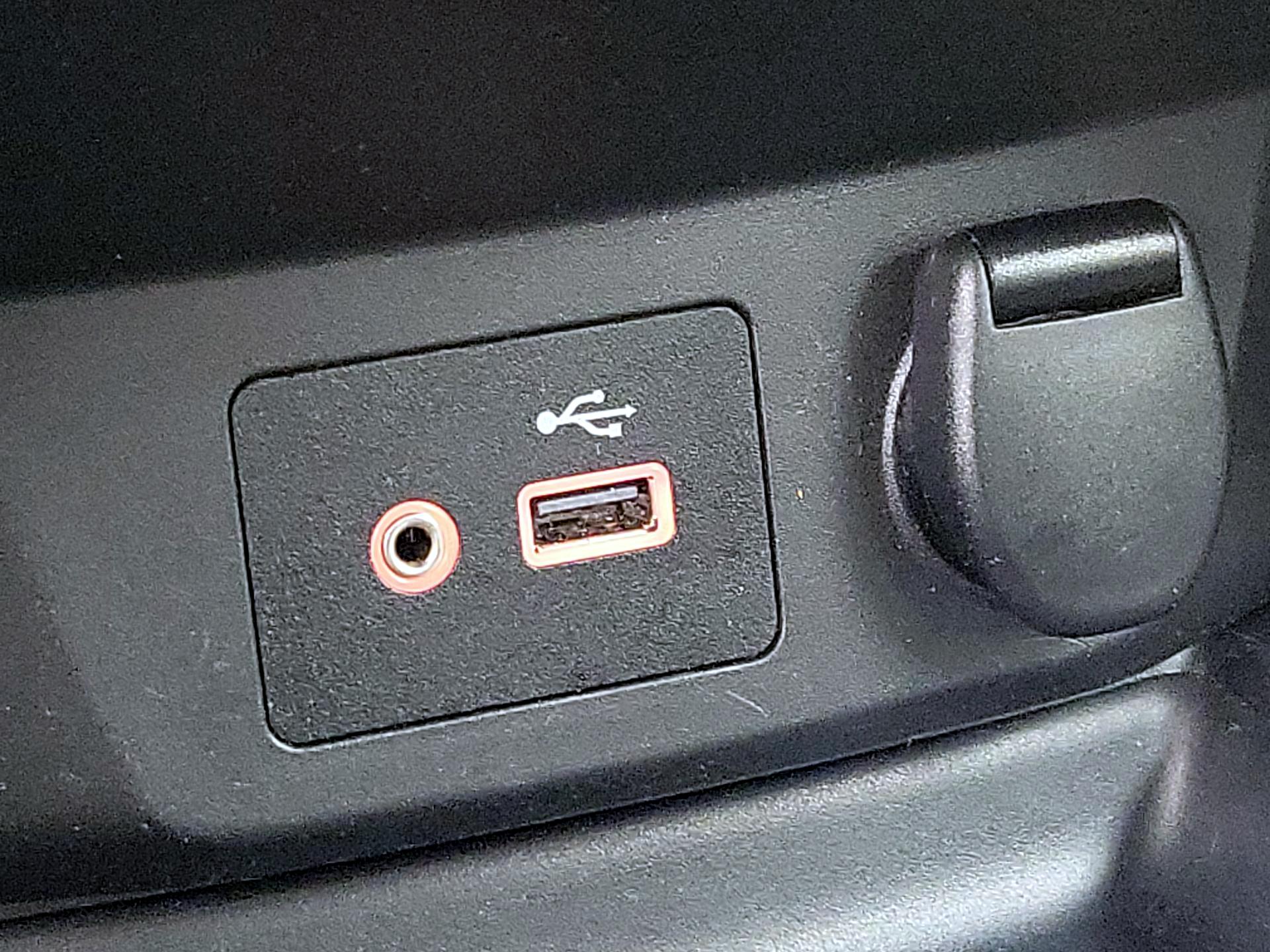 Thumbnail: 2019 Nissan Rogue - 18