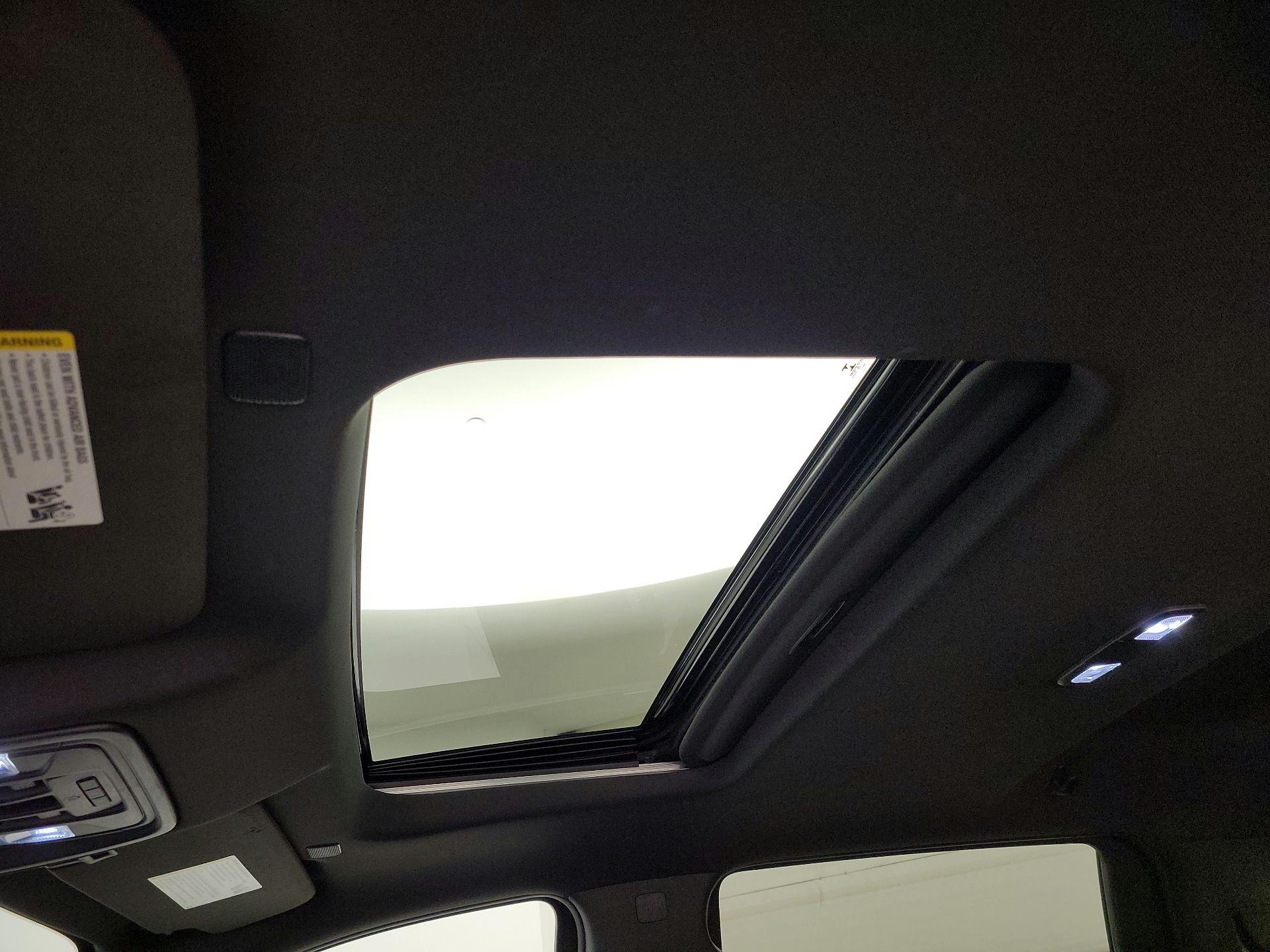 Thumbnail: 2022 Chevrolet Silverado 1500 - 20