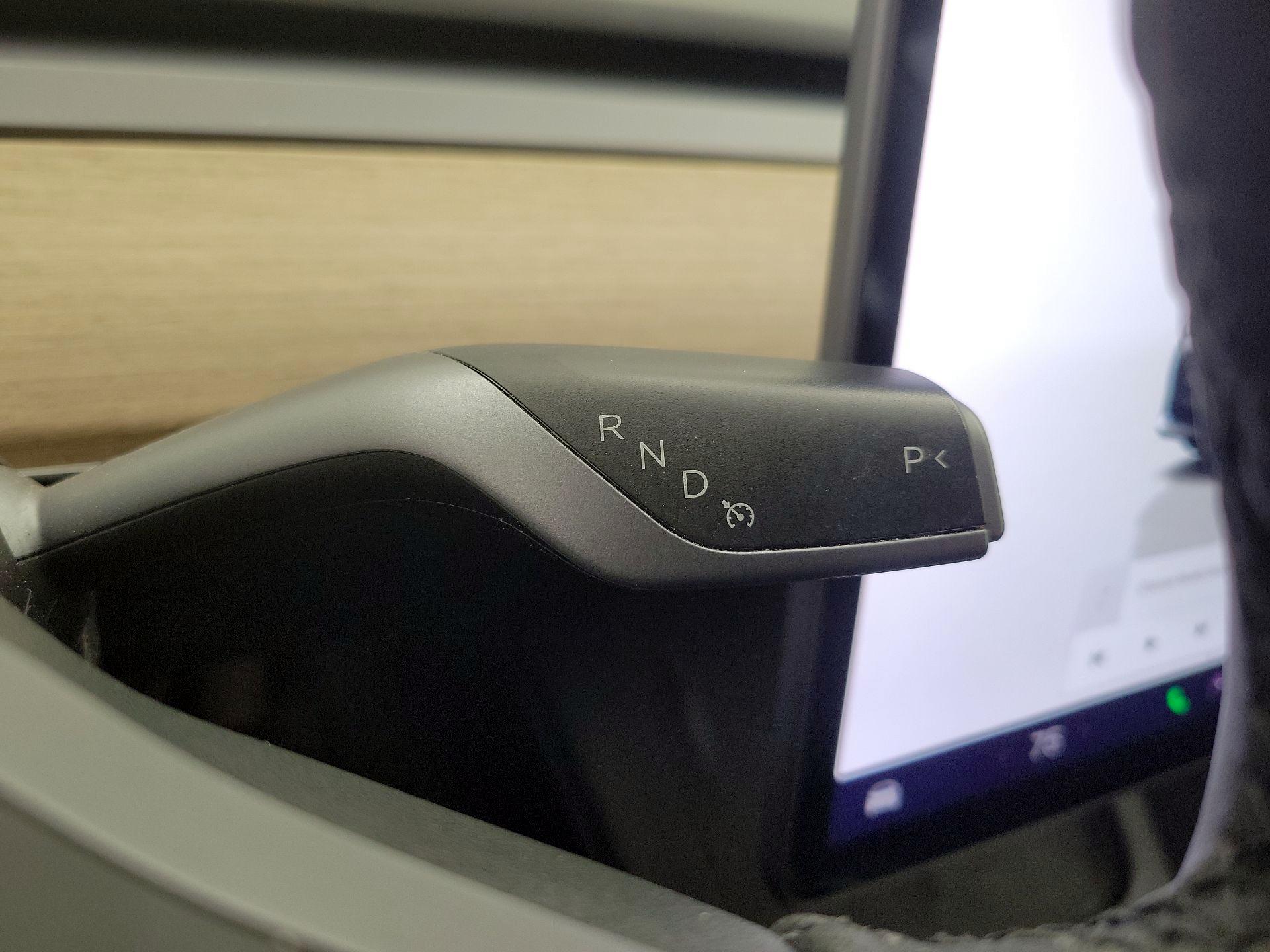 Thumbnail: 2022 Tesla Model 3 - 17