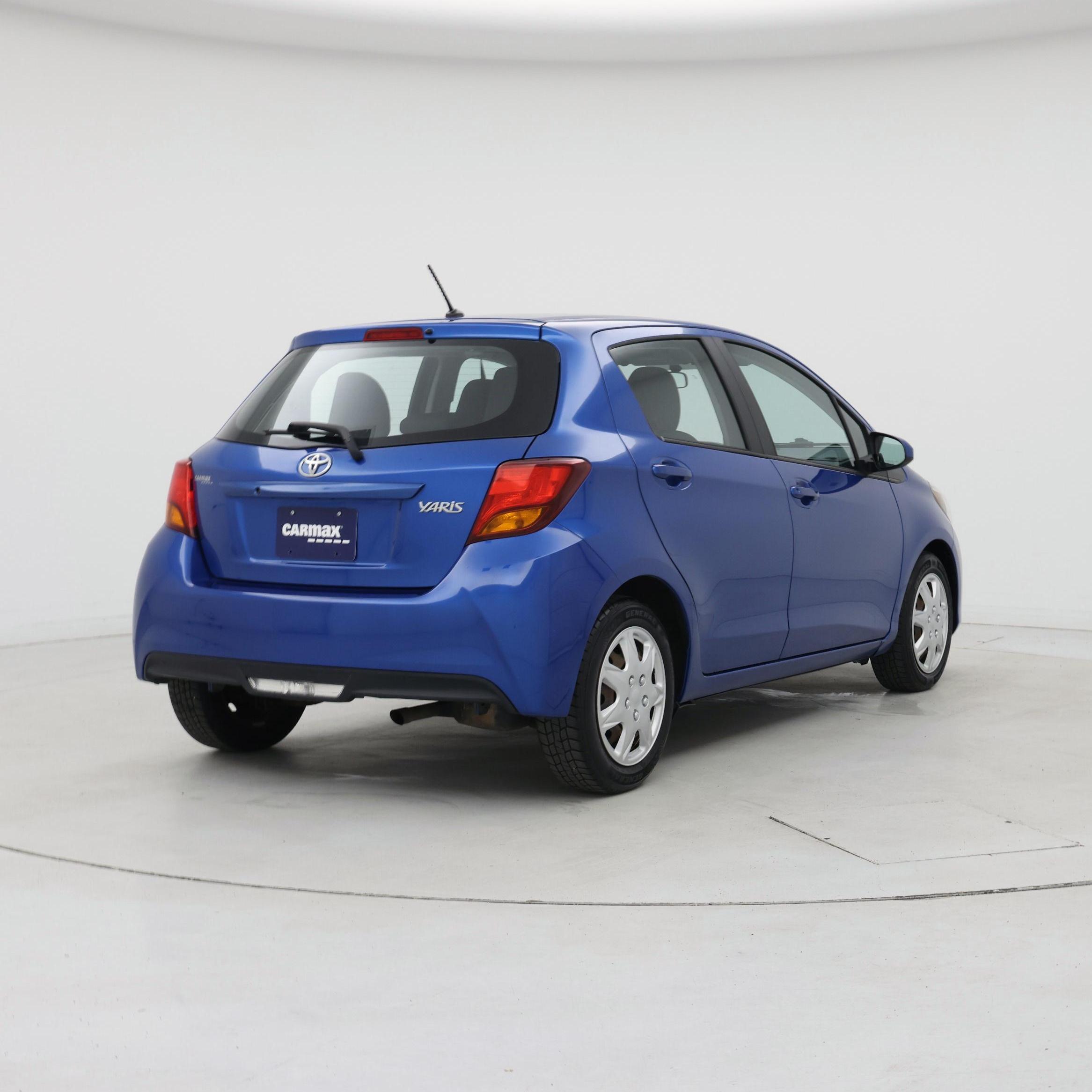 Thumbnail: 2015 Toyota Yaris - 8