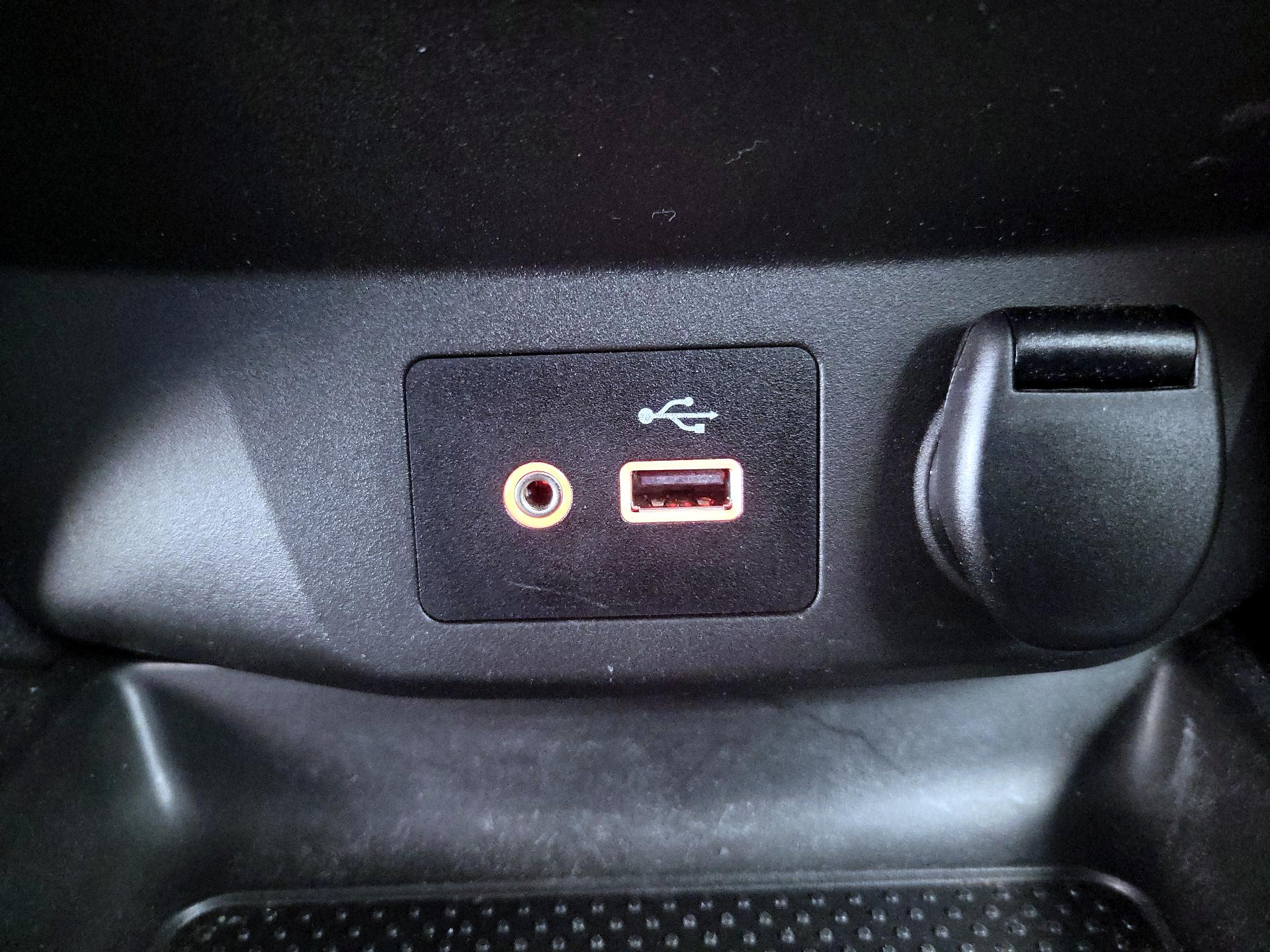 Thumbnail: 2020 Nissan Rogue Sport - 18