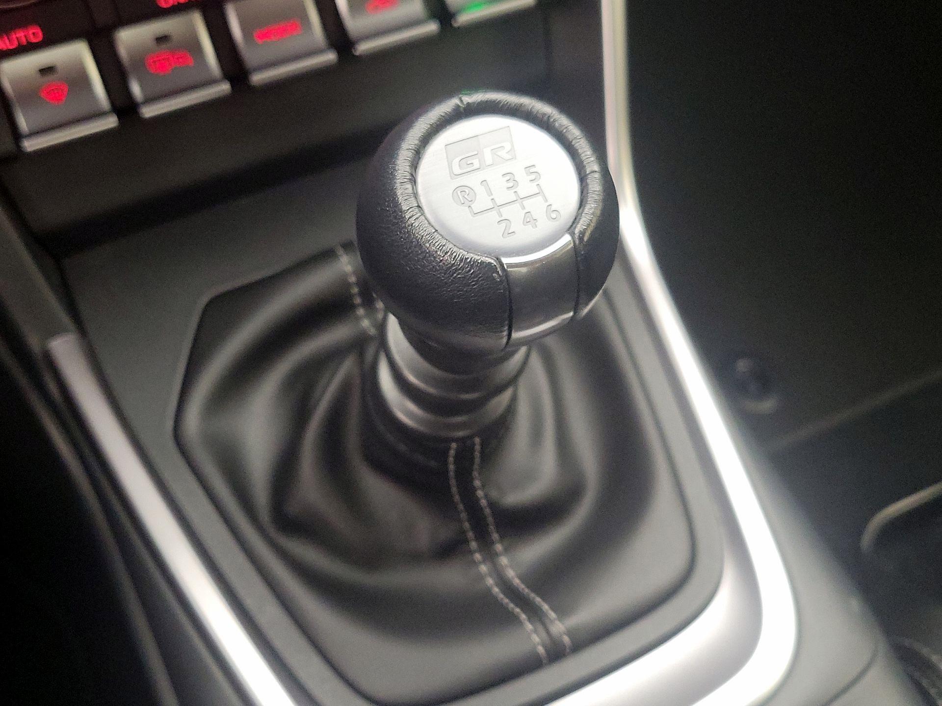 Thumbnail: 2025 Toyota GR86 - 17