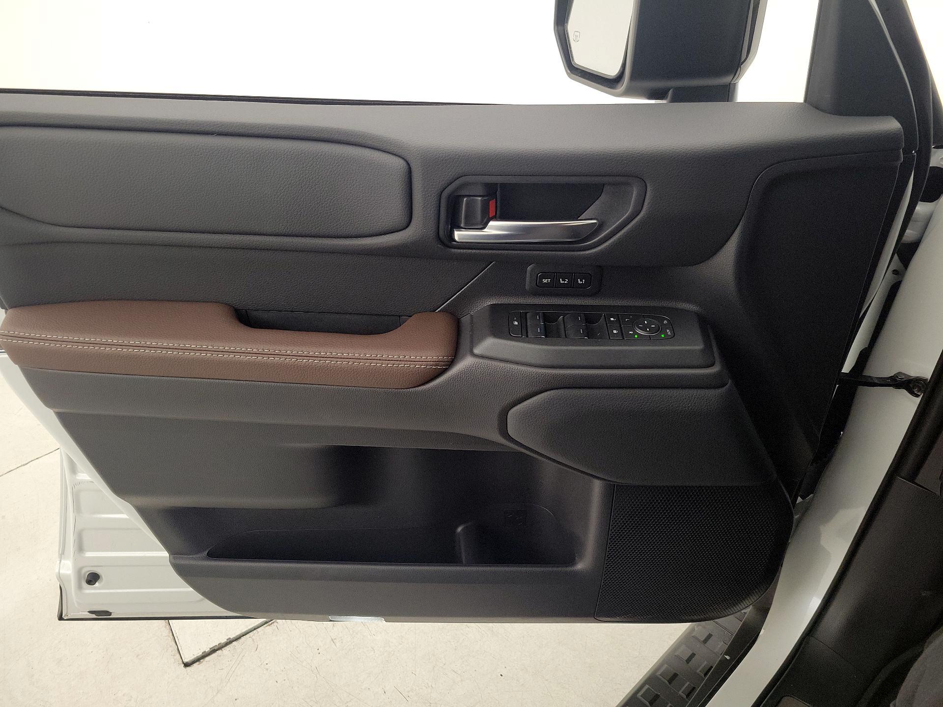 Thumbnail: 2025 Toyota Land Cruiser - 12