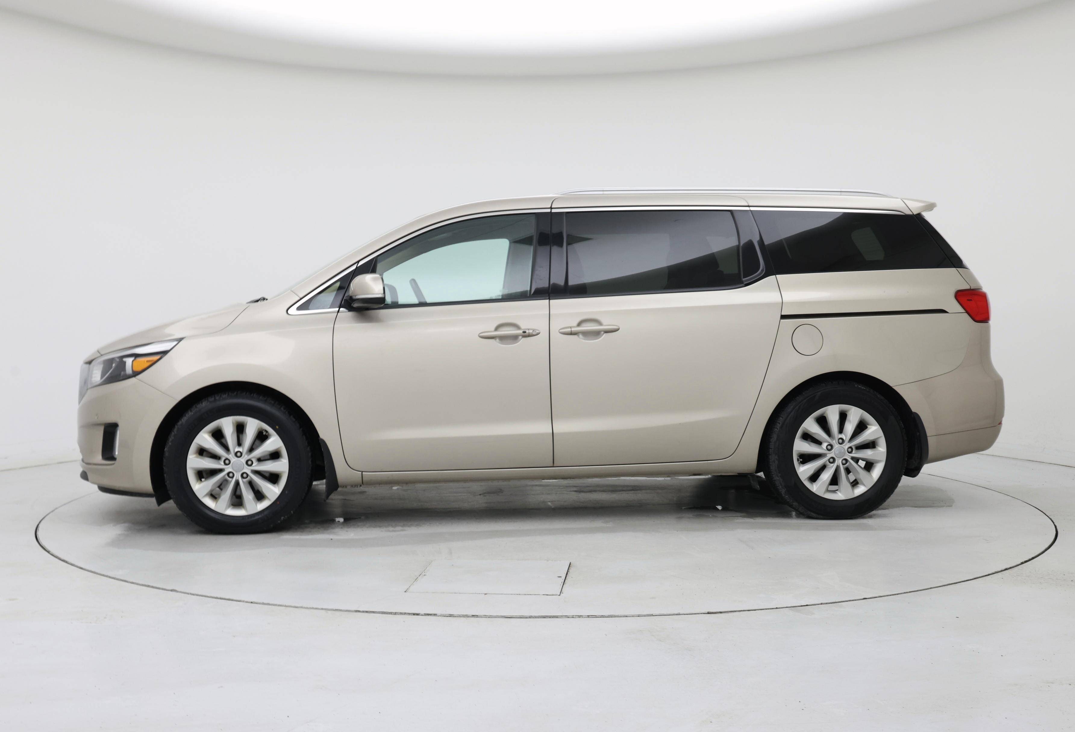 Thumbnail: 2017 Kia Sedona - 3