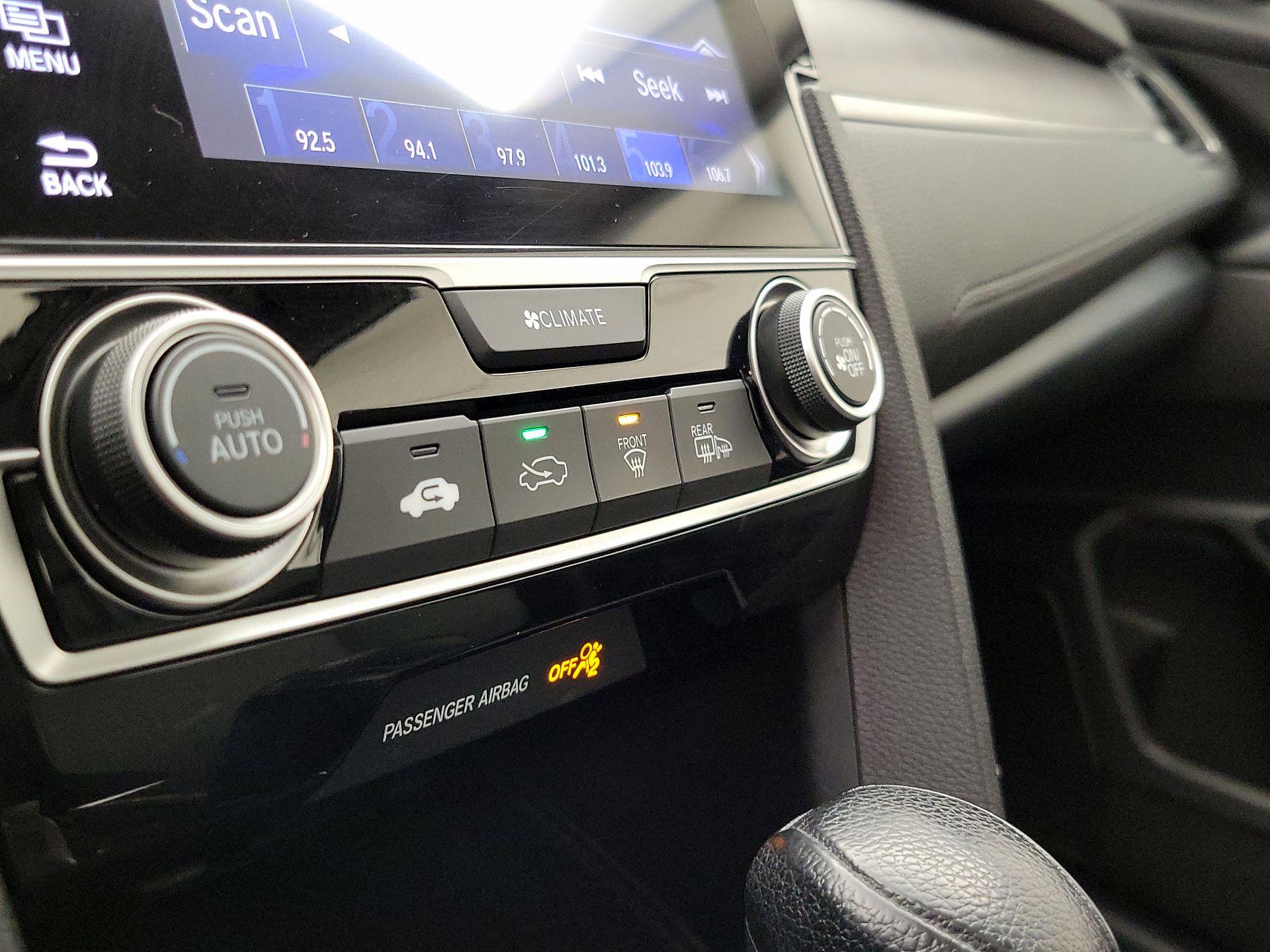 Thumbnail: 2016 Honda Civic - 16