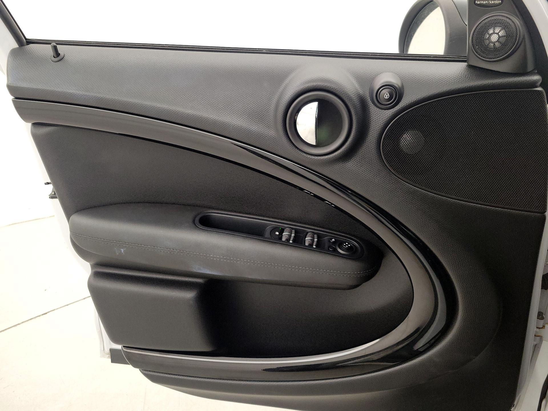 Thumbnail: 2016 MINI Cooper Countryman - 12