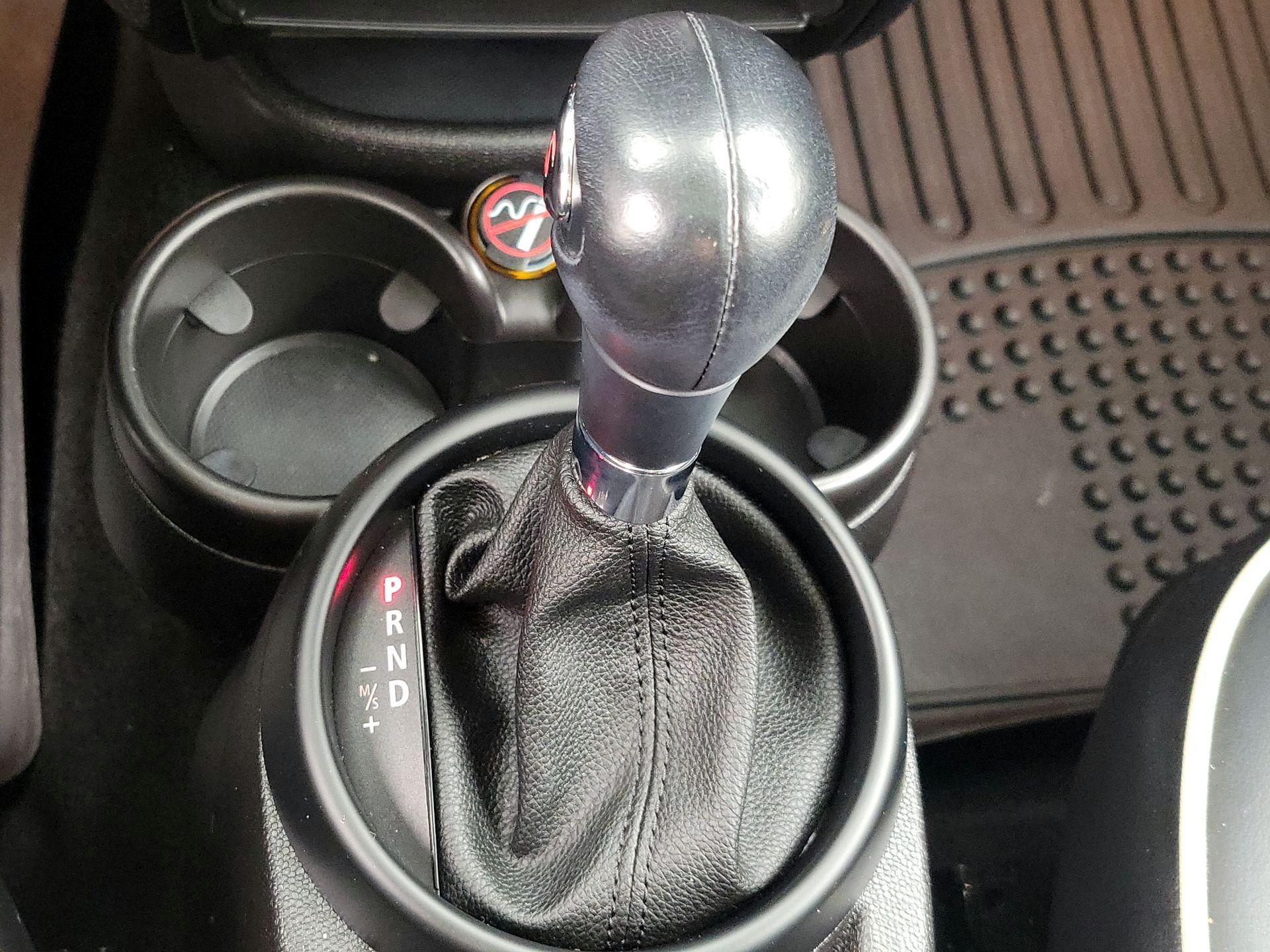 Thumbnail: 2016 MINI Cooper Countryman - 17