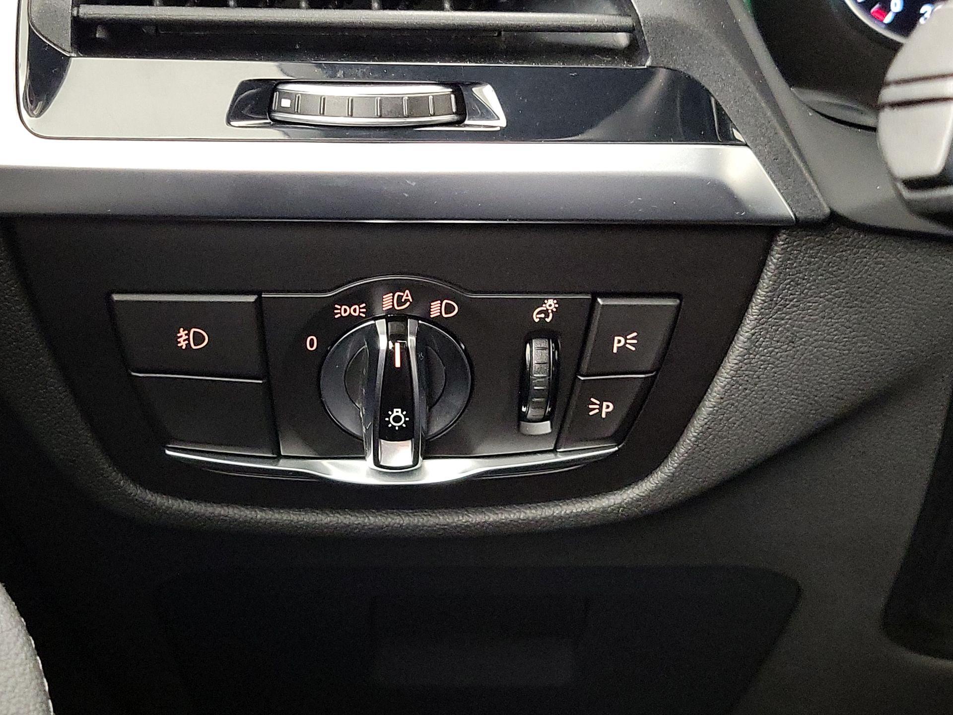 Thumbnail: 2019 BMW X3 - 13