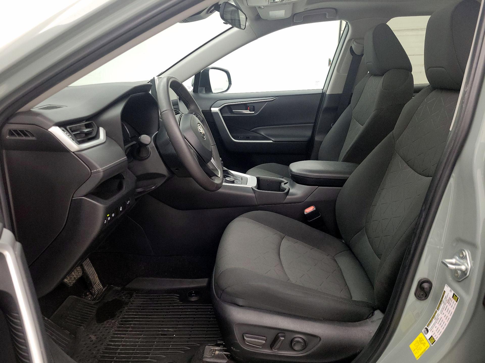 Thumbnail: 2023 Toyota RAV4 - 11