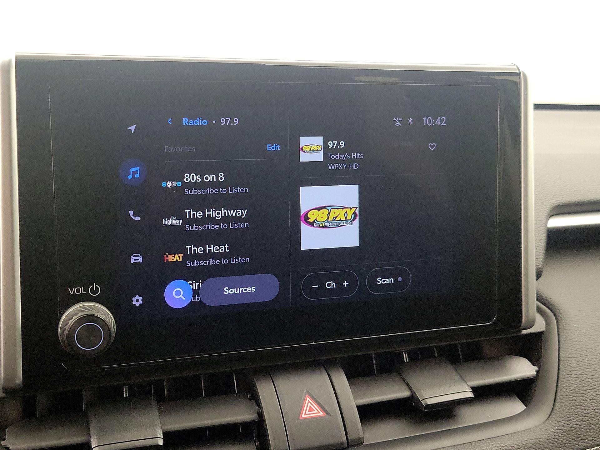 Thumbnail: 2023 Toyota RAV4 - 15