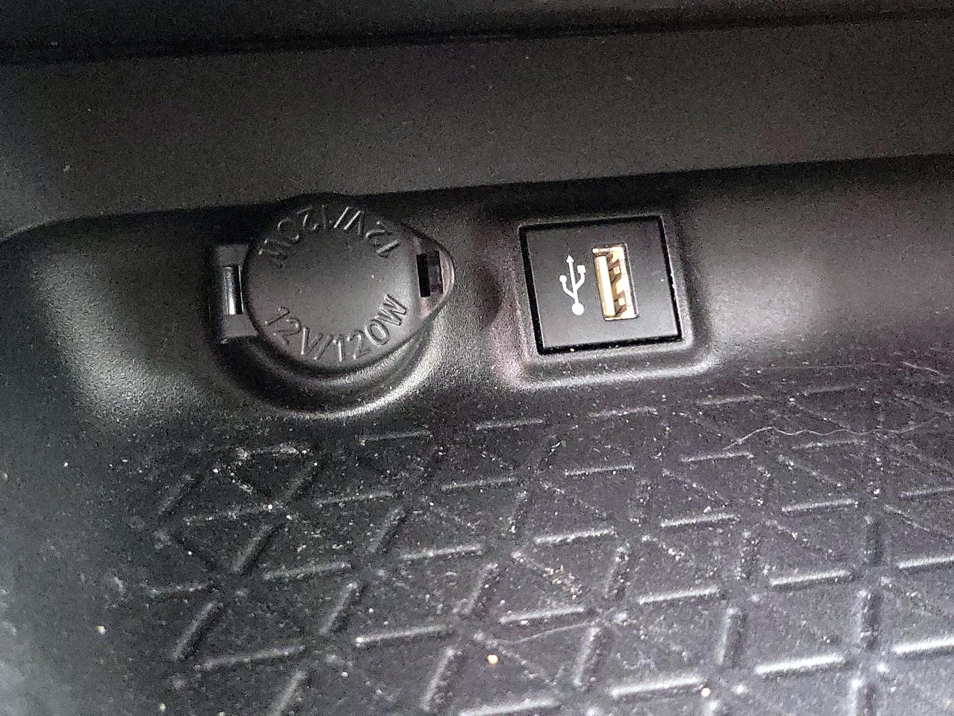 Thumbnail: 2023 Toyota RAV4 - 18