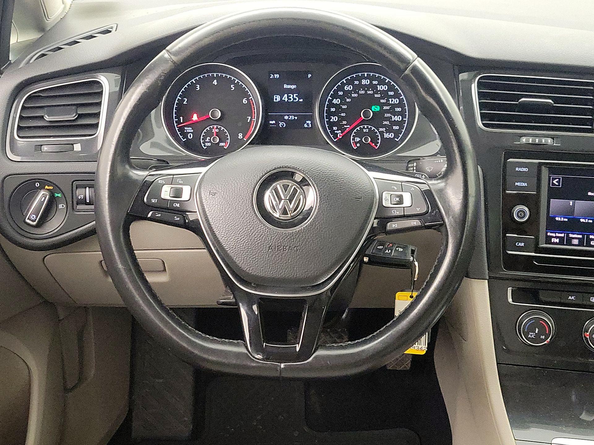 Thumbnail: 2018 Volkswagen Golf - 10