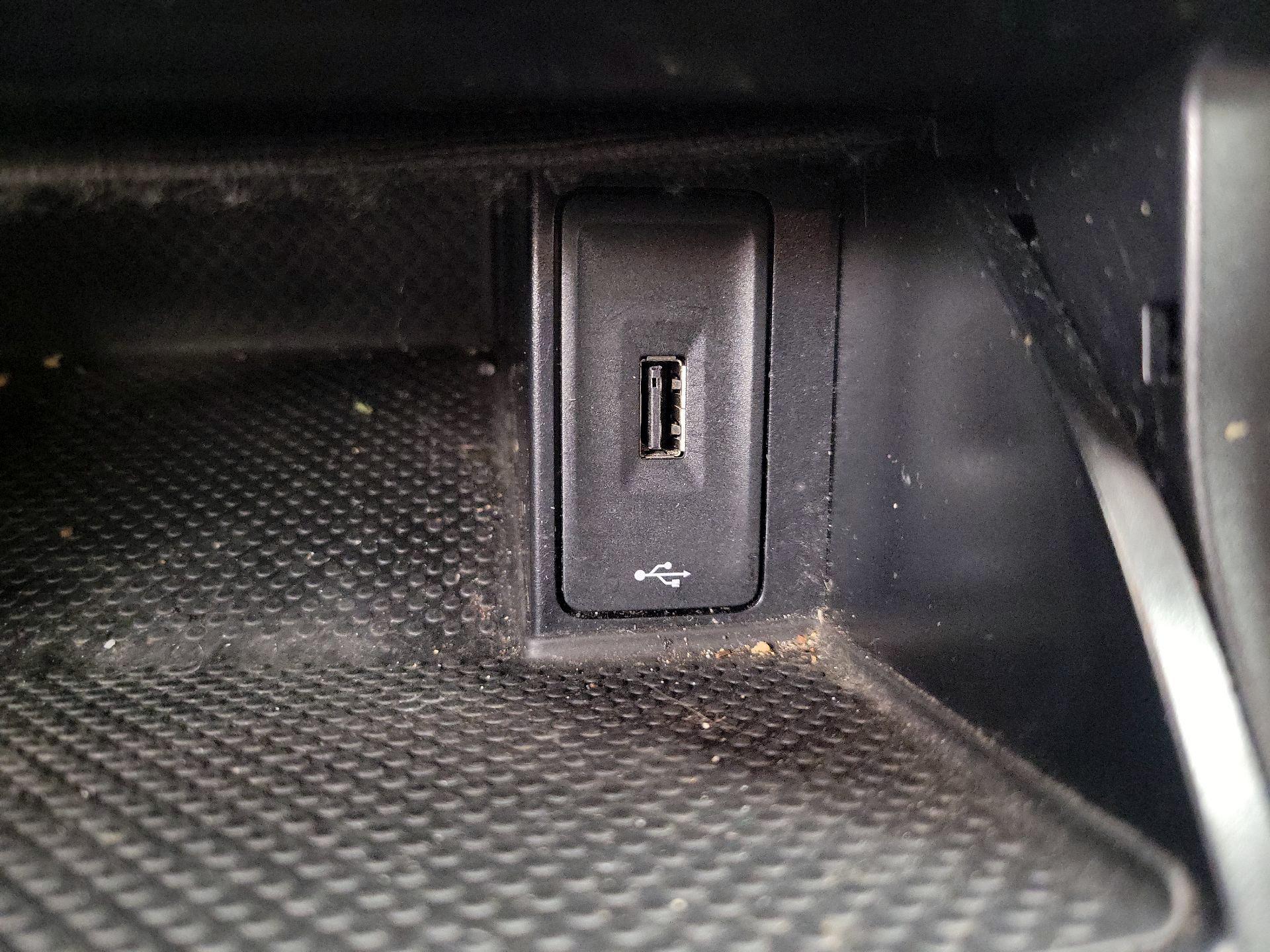 Thumbnail: 2018 Volkswagen Golf - 18