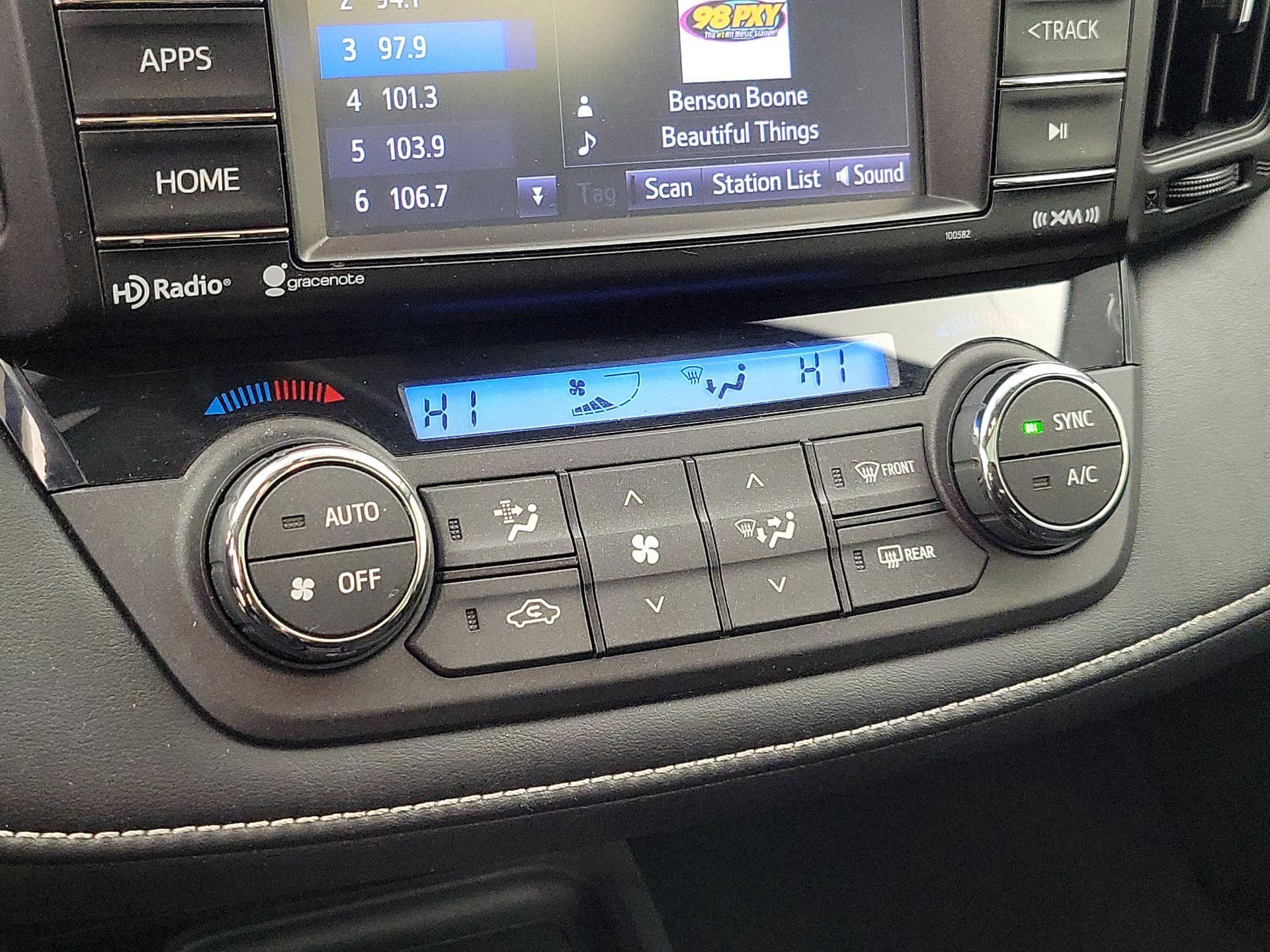 Thumbnail: 2016 Toyota RAV4 - 16