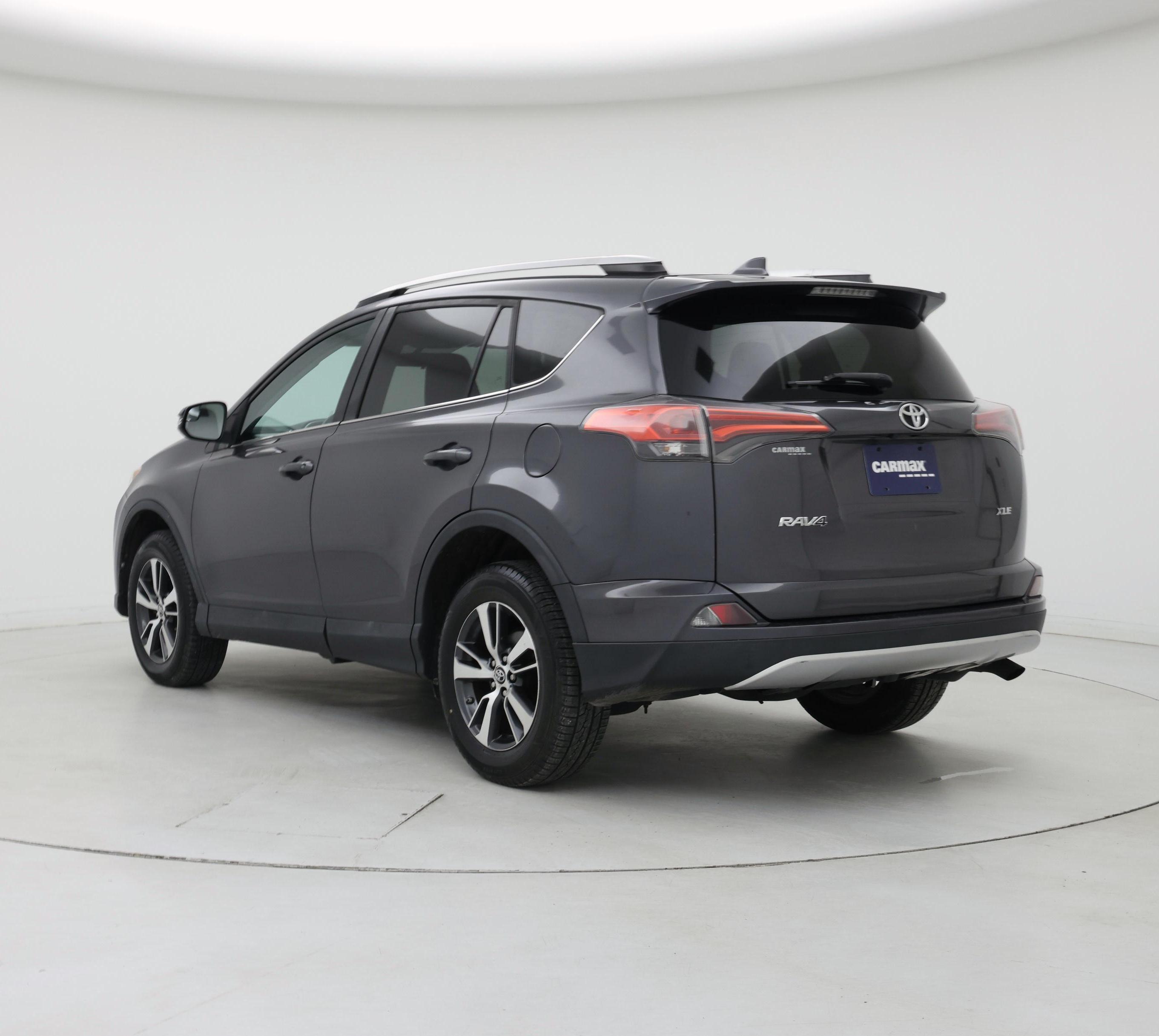 Thumbnail: 2016 Toyota RAV4 - 2