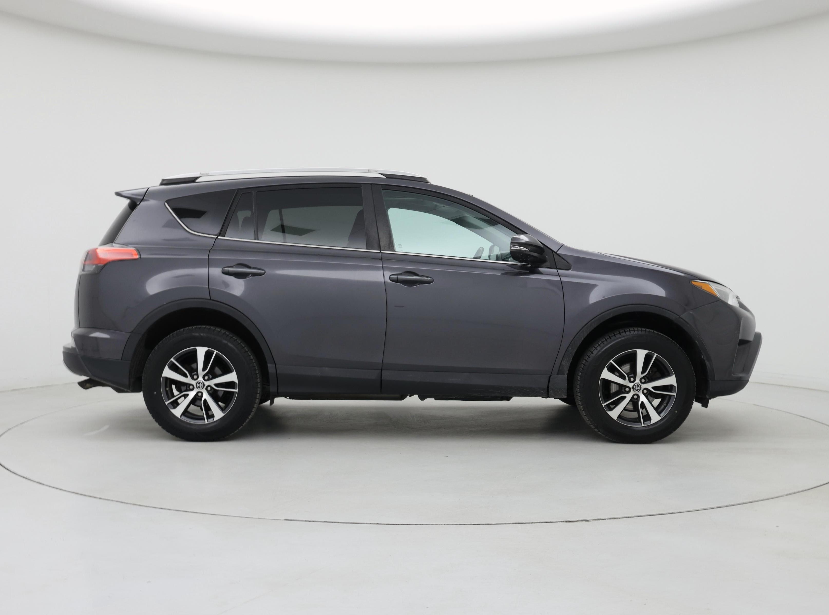 Thumbnail: 2016 Toyota RAV4 - 7