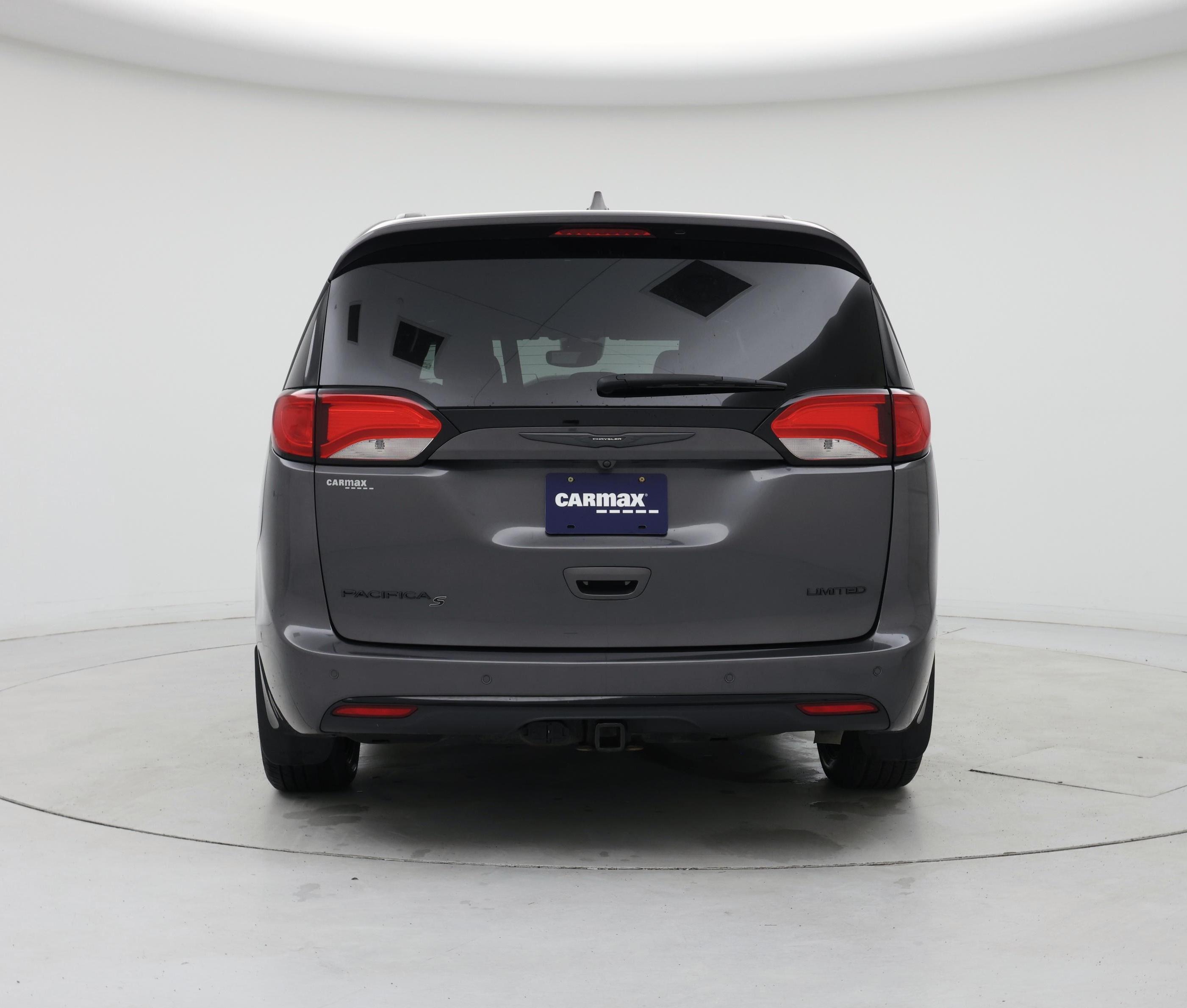 Thumbnail: 2019 Chrysler Pacifica - 6