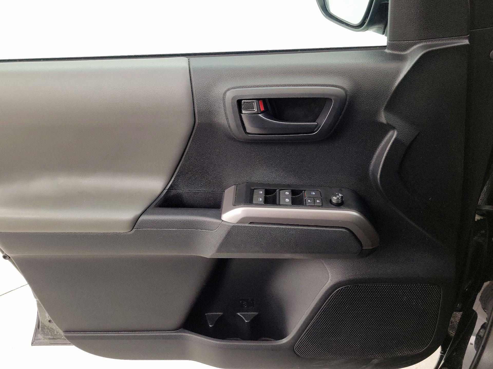 Thumbnail: 2023 Toyota Tacoma - 12