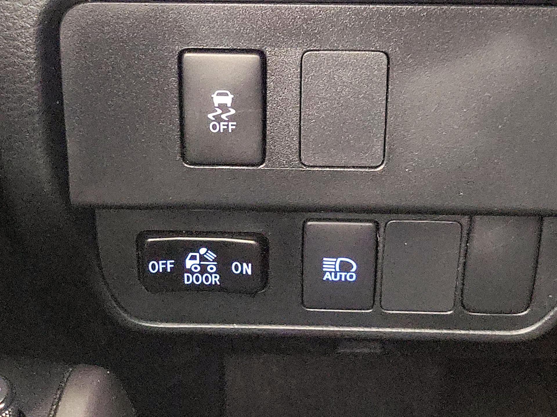 Thumbnail: 2023 Toyota Tacoma - 13