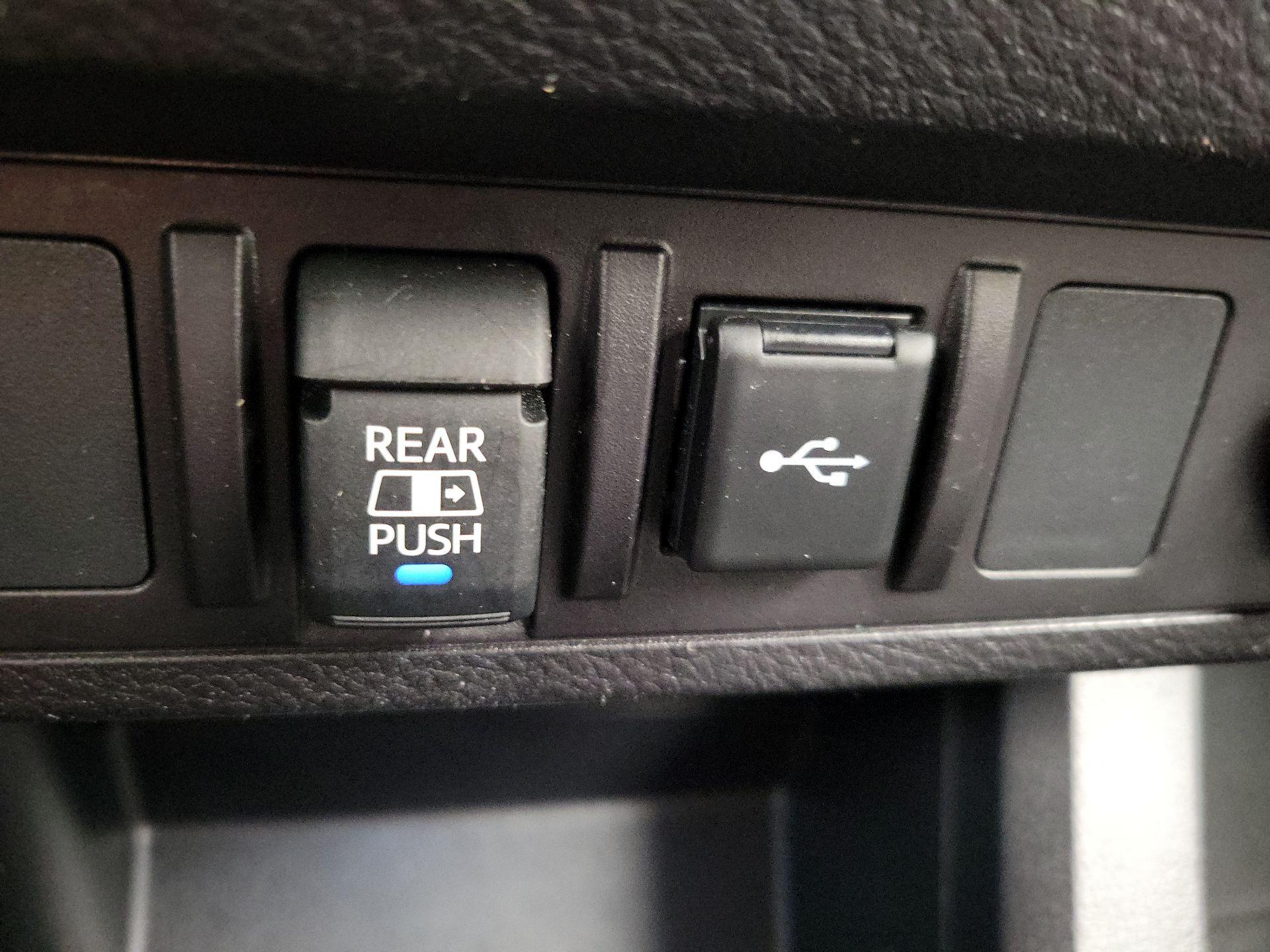 Thumbnail: 2023 Toyota Tacoma - 18