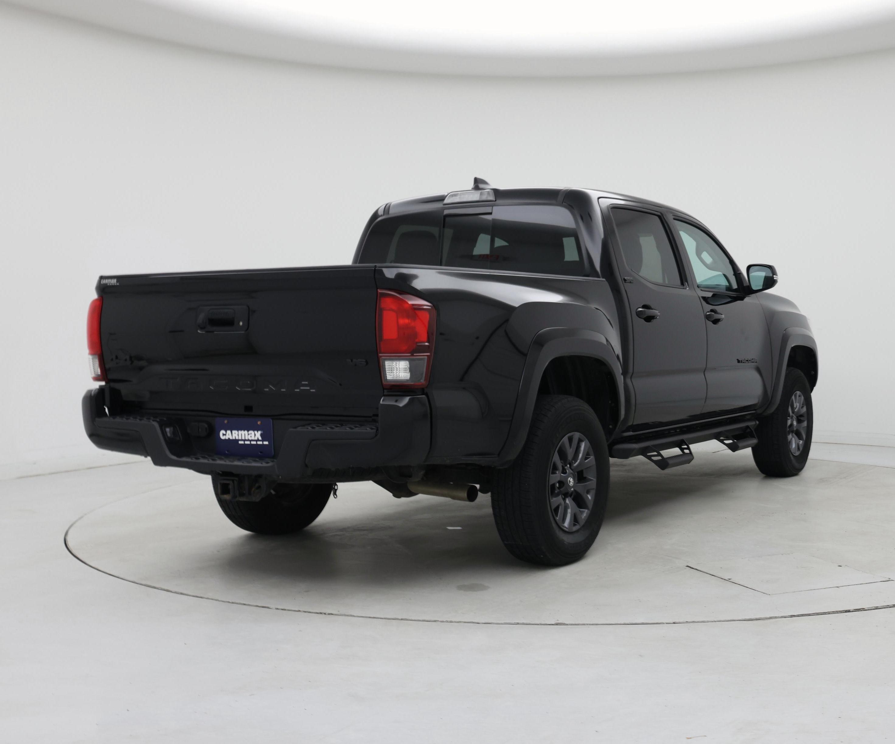 Thumbnail: 2023 Toyota Tacoma - 8