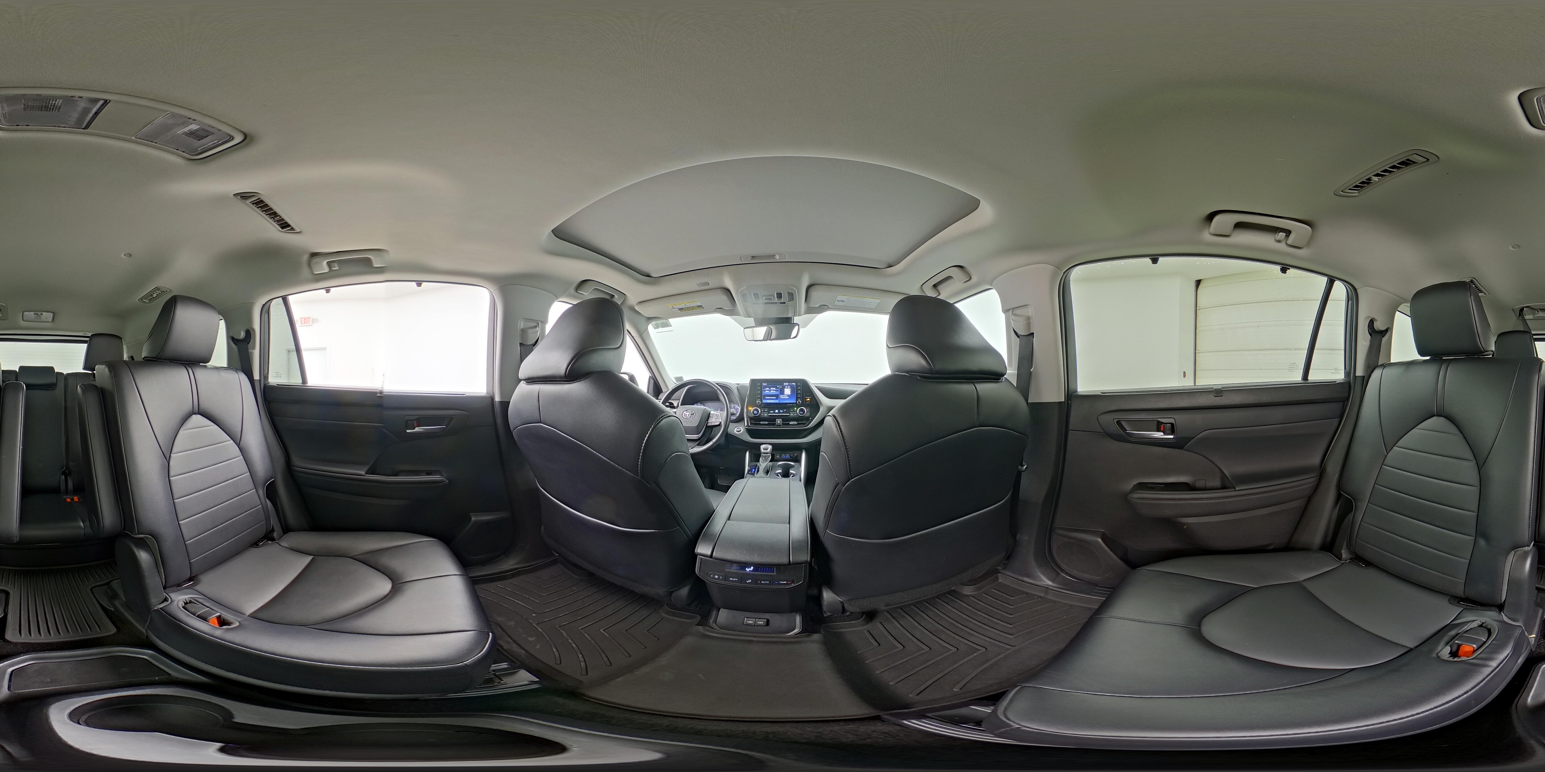 2022 Toyota Highlander XLE - Photo 28
