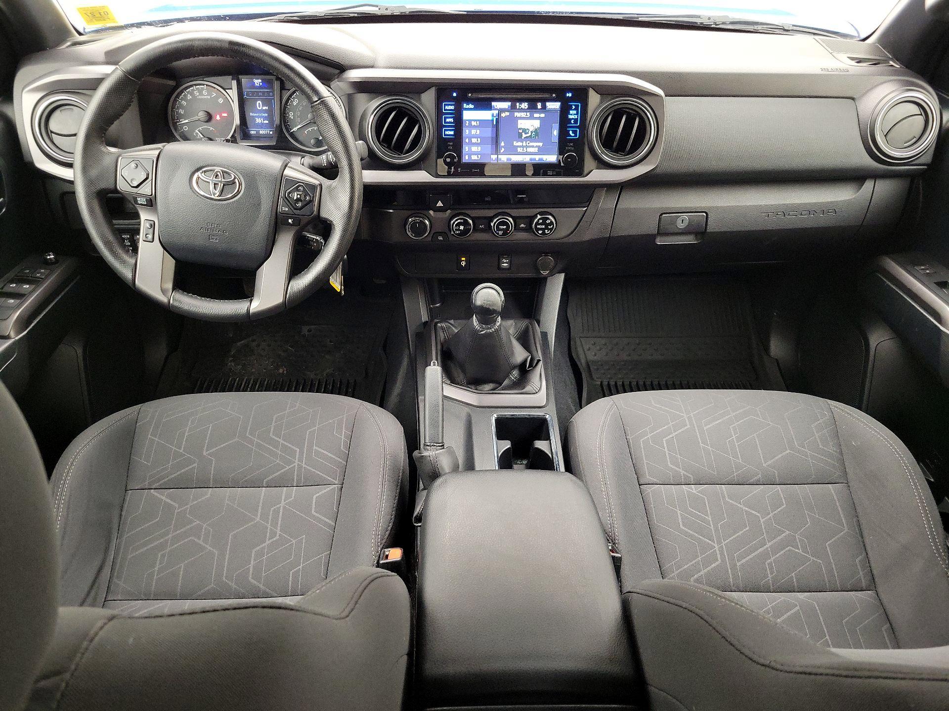 Thumbnail: 2017 Toyota Tacoma - 9