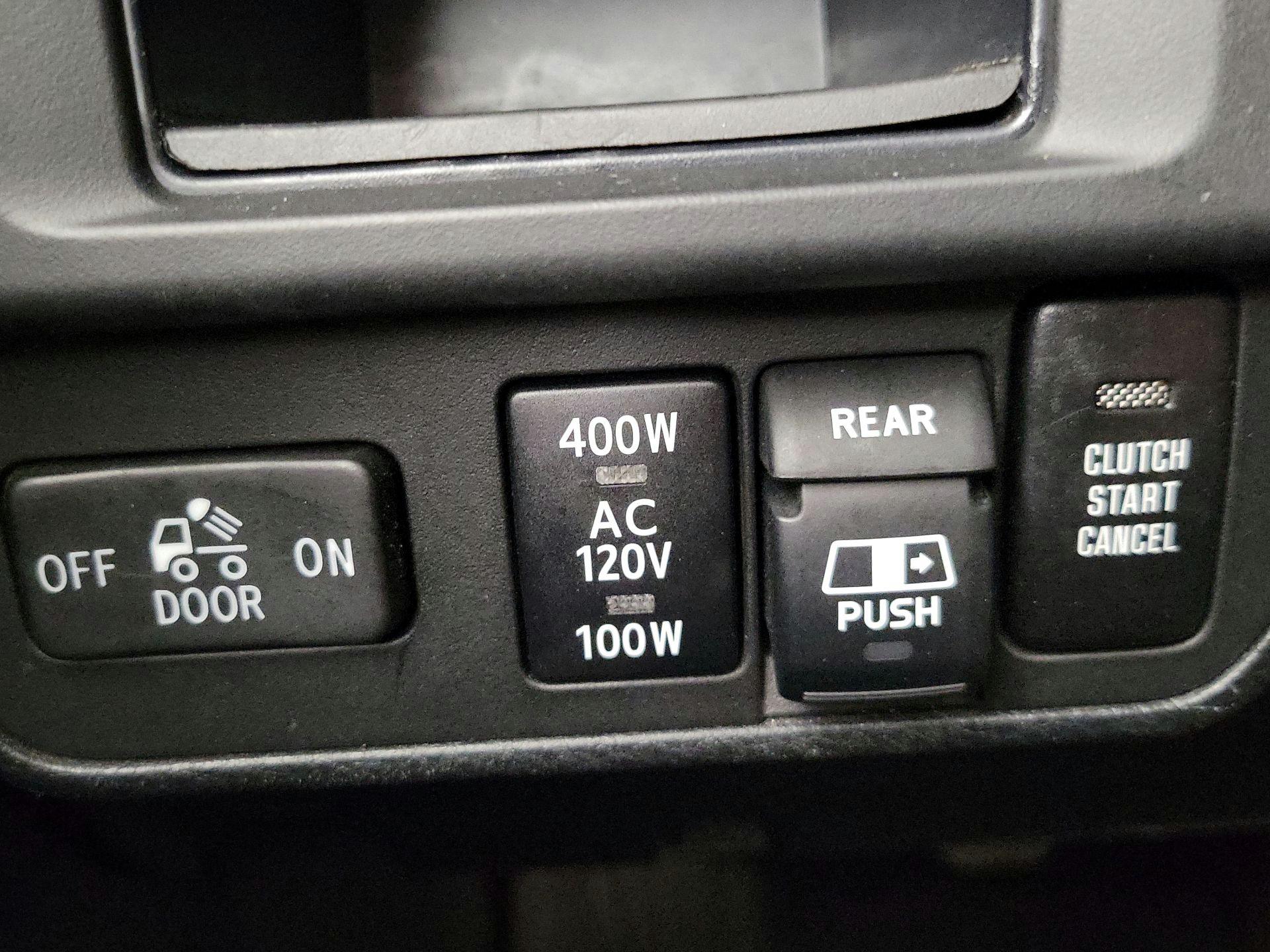 Thumbnail: 2017 Toyota Tacoma - 13