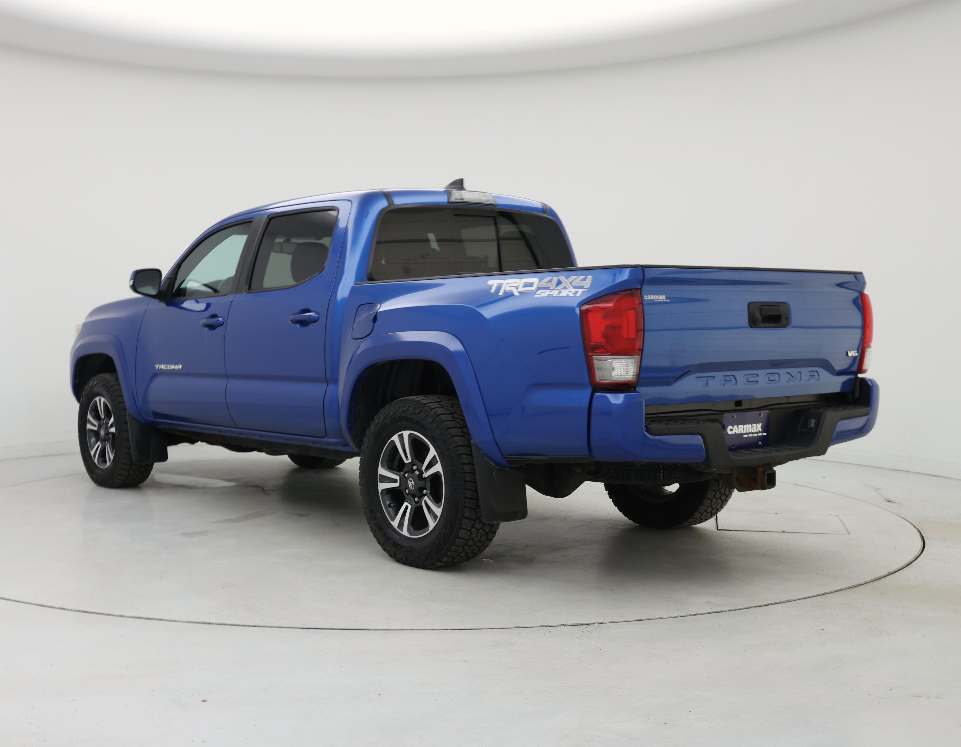 Thumbnail: 2017 Toyota Tacoma - 2