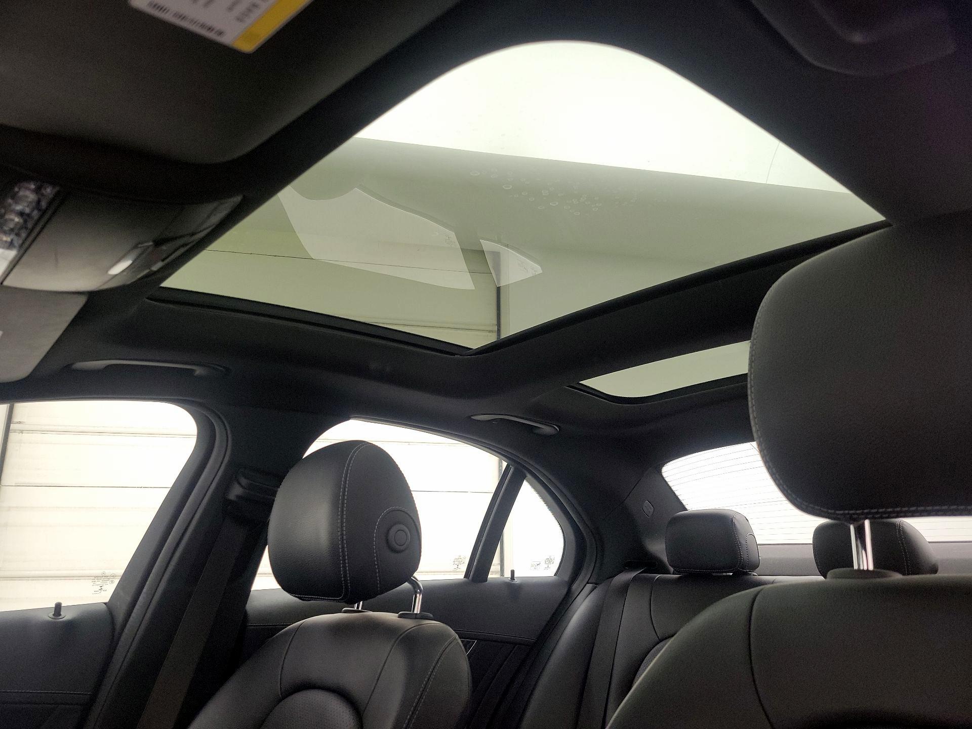 Thumbnail: 2017 Mercedes-Benz C-Class - 20