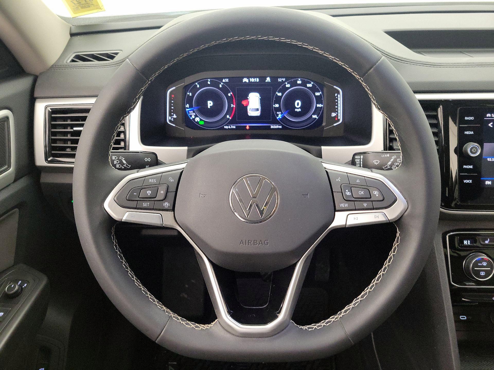 Thumbnail: 2023 Volkswagen Atlas - 10