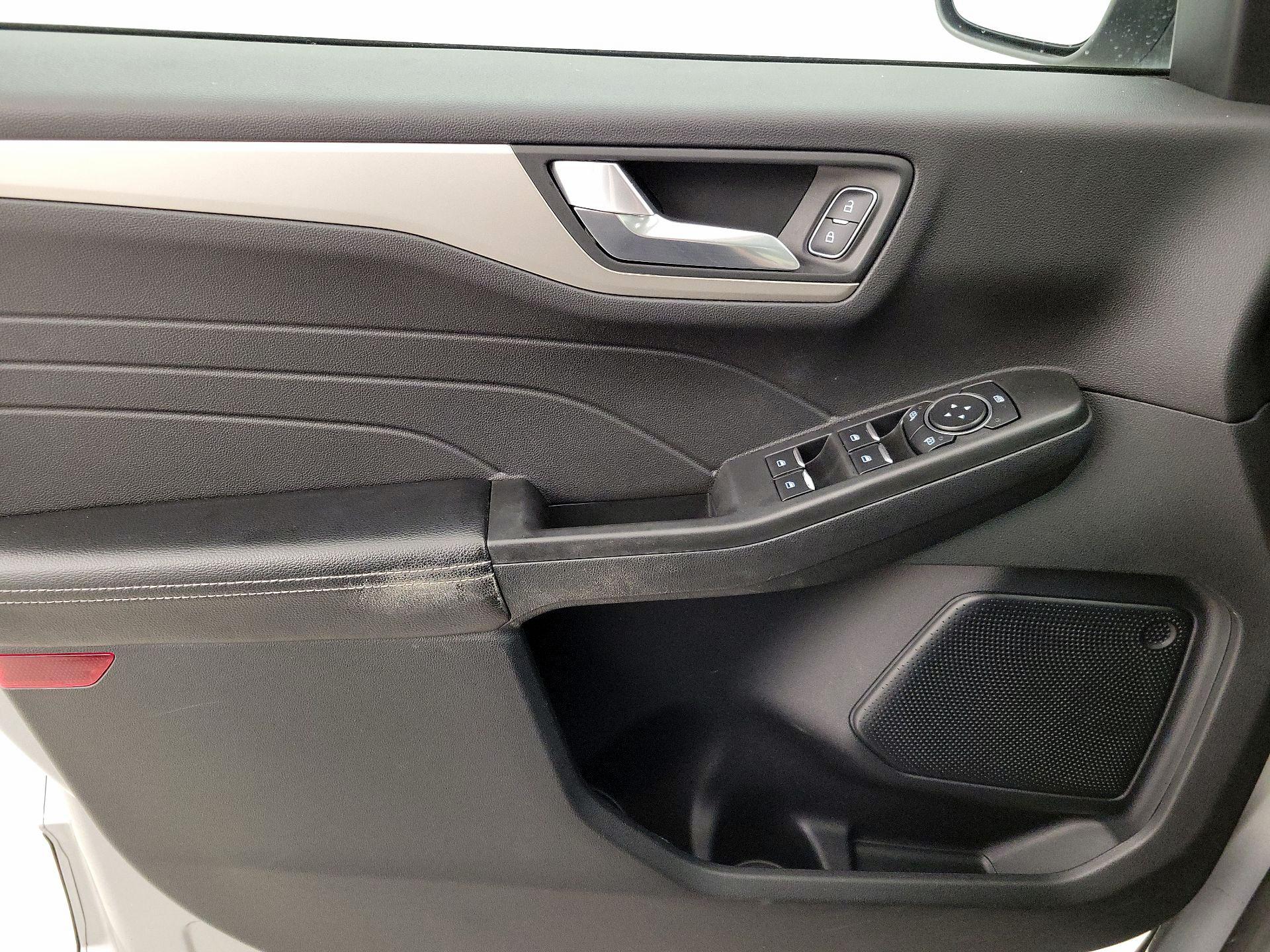 Thumbnail: 2021 Ford Escape - 12