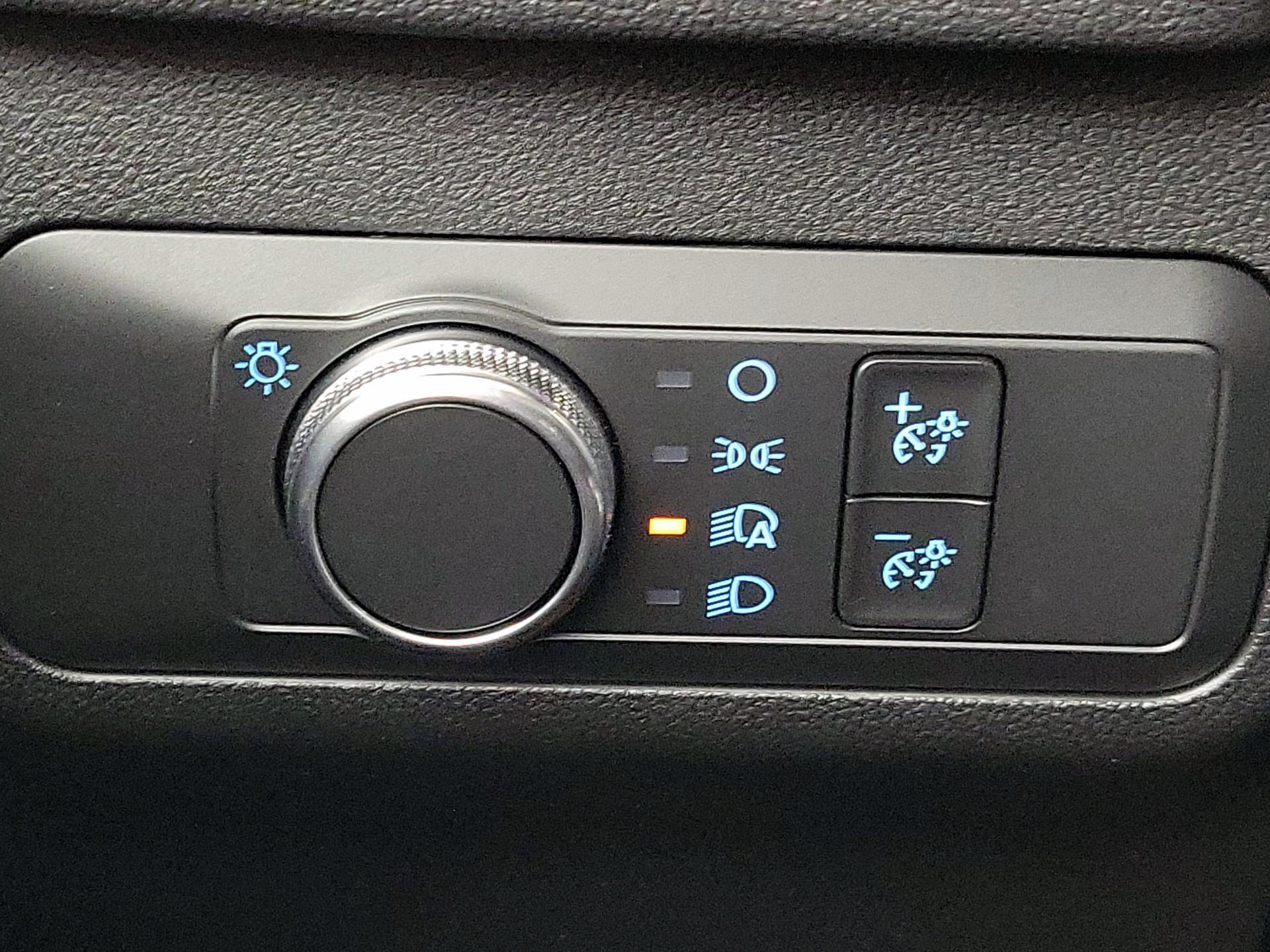 Thumbnail: 2021 Ford Escape - 13