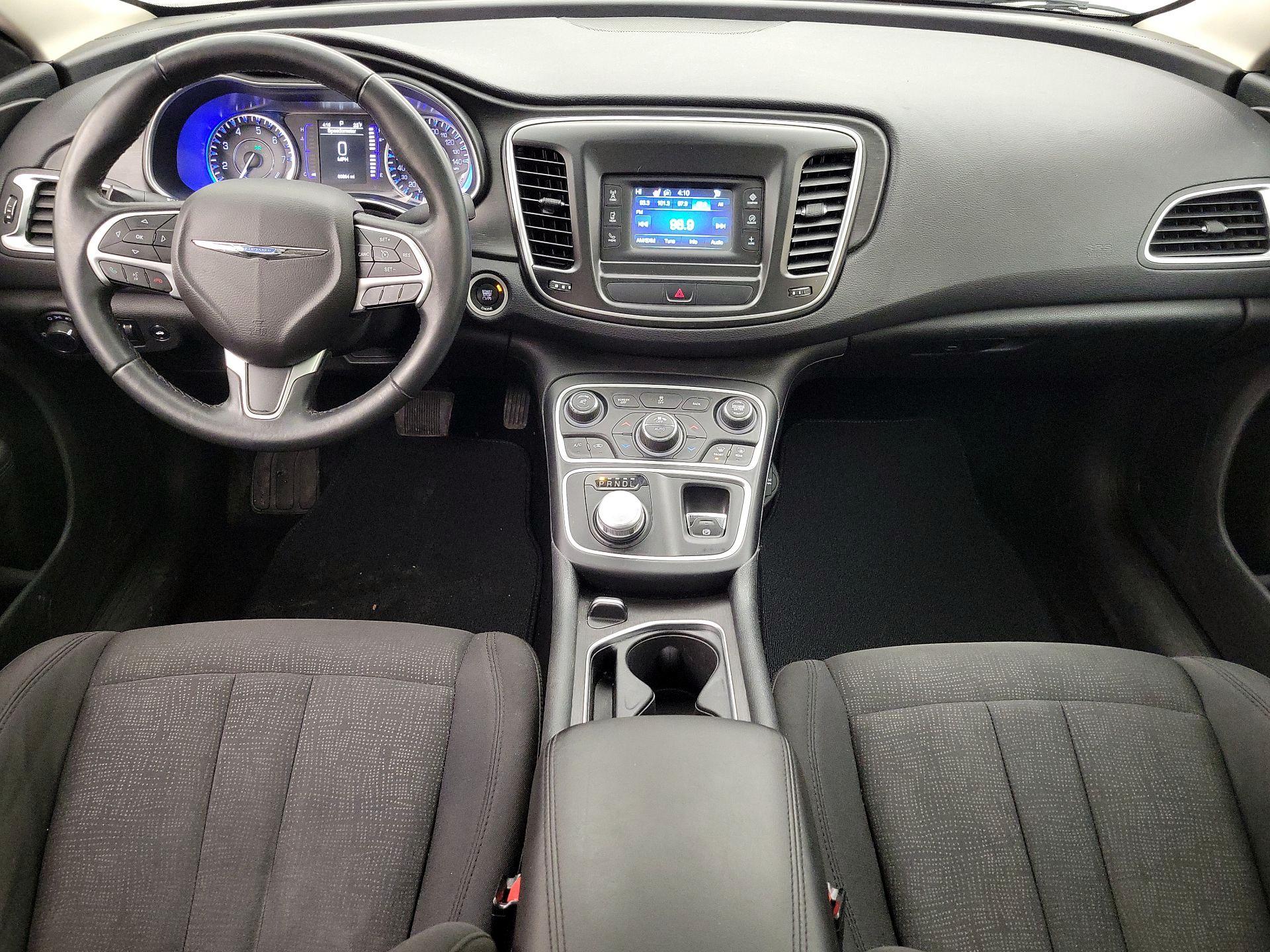 Thumbnail: 2016 Chrysler 200 - 9