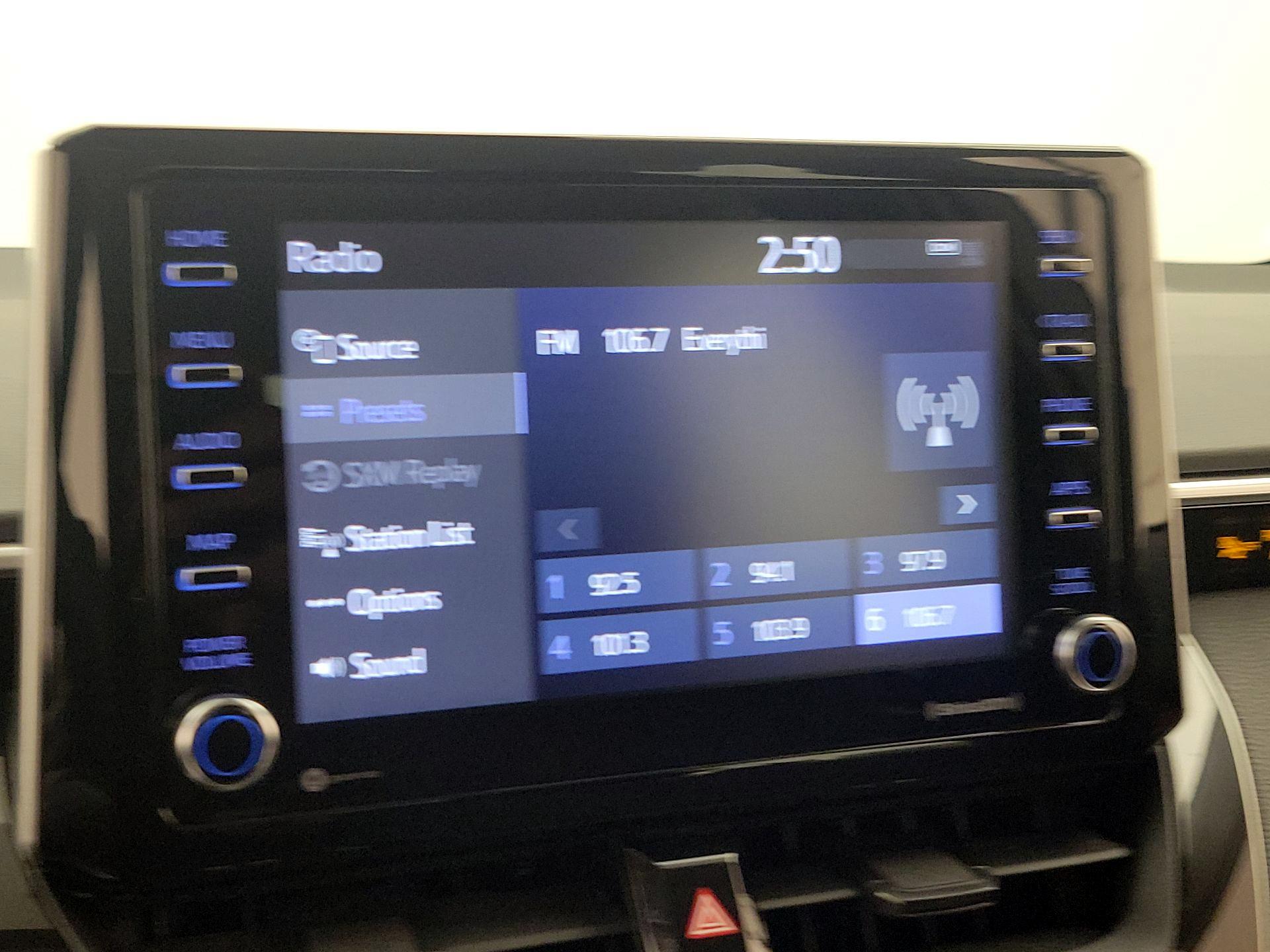 Thumbnail: 2021 Toyota Corolla - 15