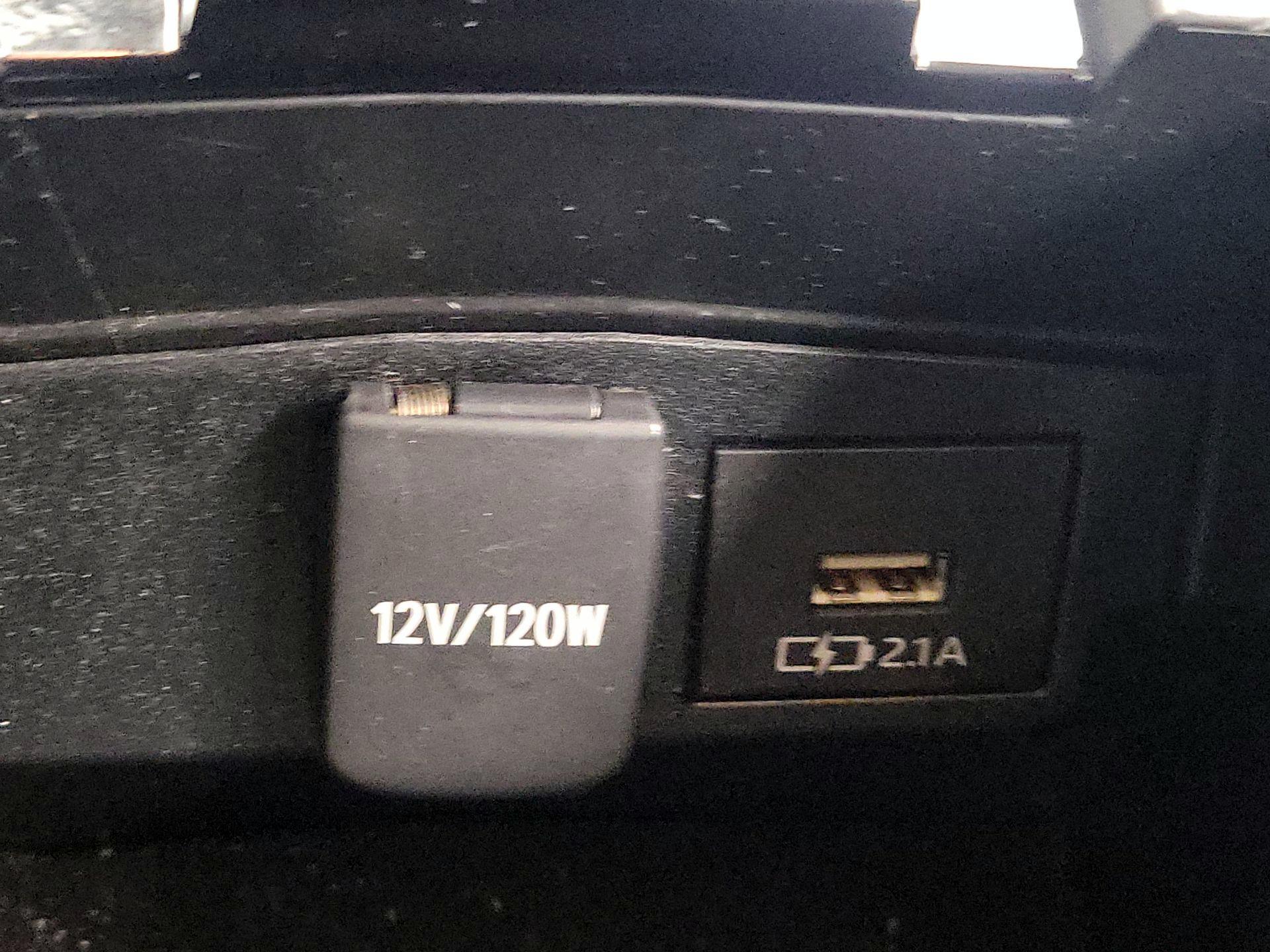 Thumbnail: 2021 Toyota Corolla - 18