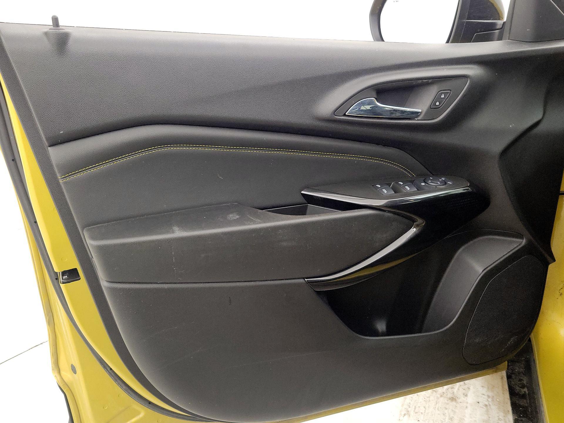 Thumbnail: 2024 Chevrolet Trax - 12