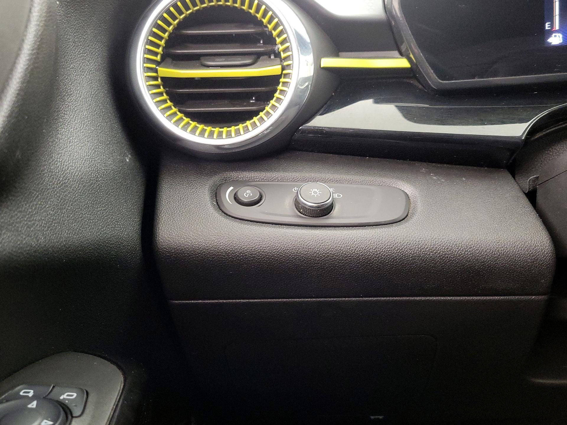 Thumbnail: 2024 Chevrolet Trax - 13