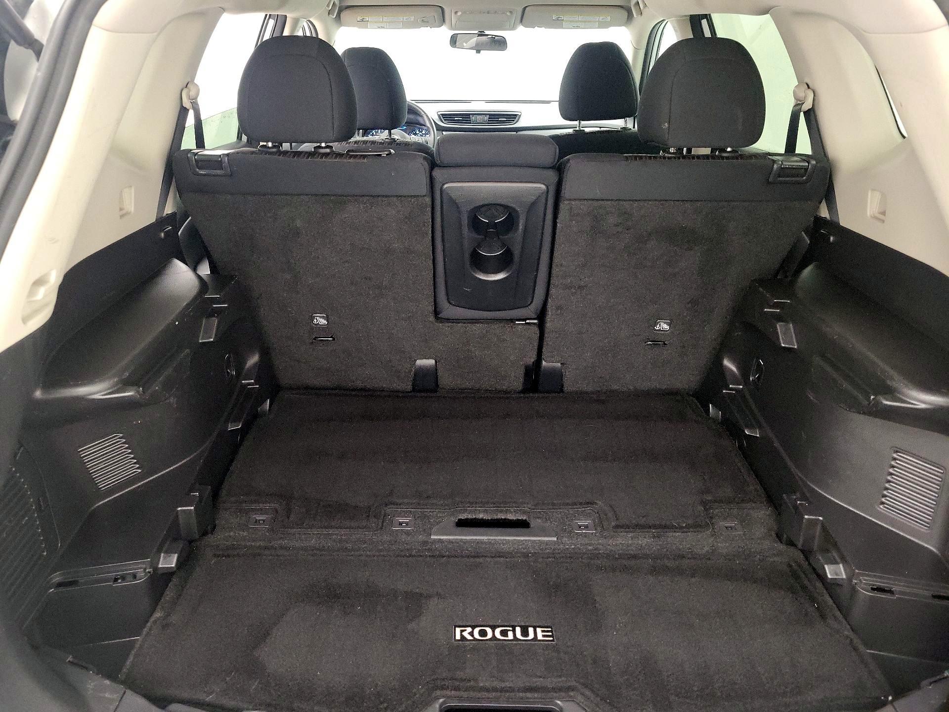 Thumbnail: 2017 Nissan Rogue - 20