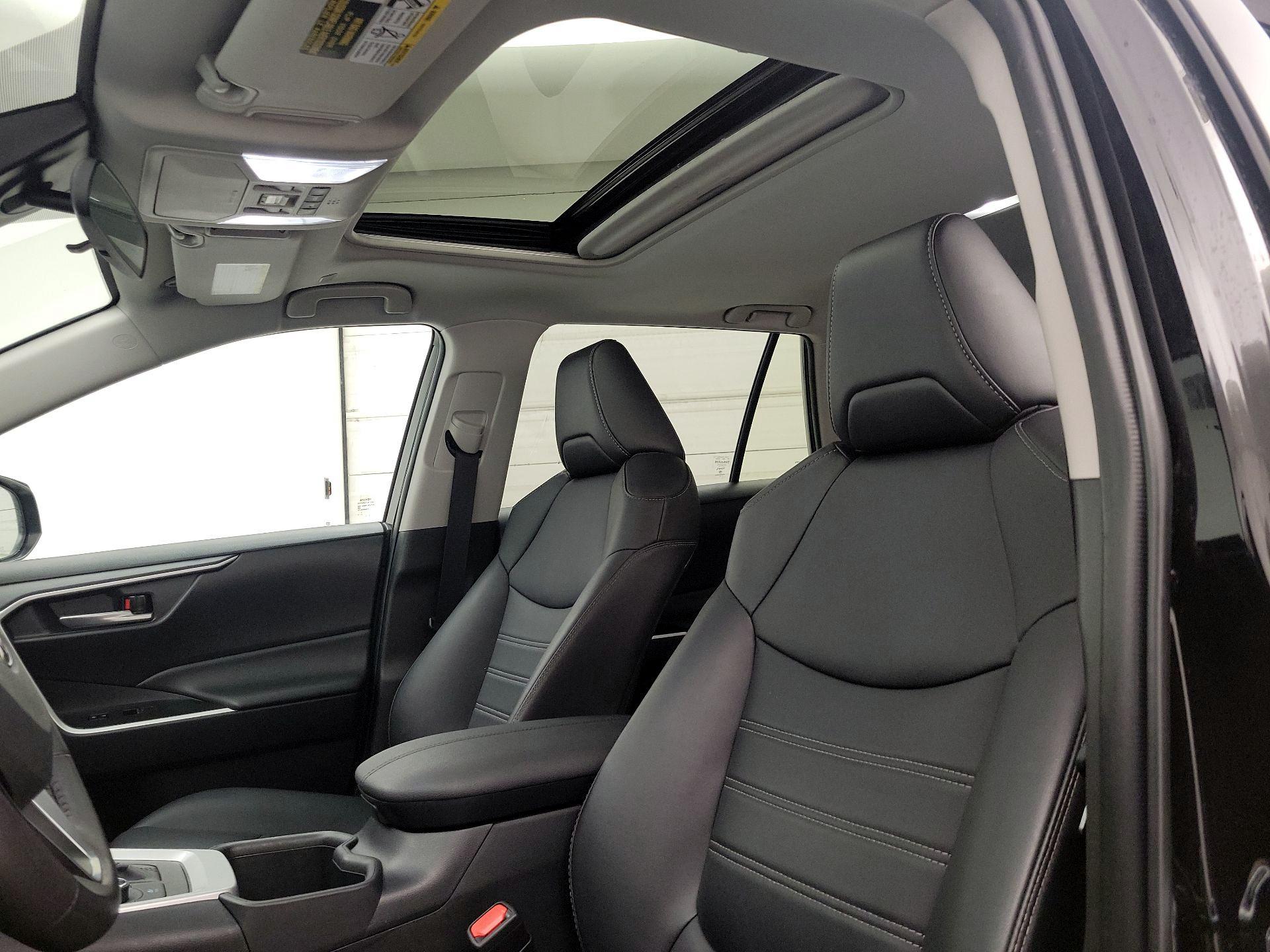 Thumbnail: 2025 Toyota RAV4 - 19