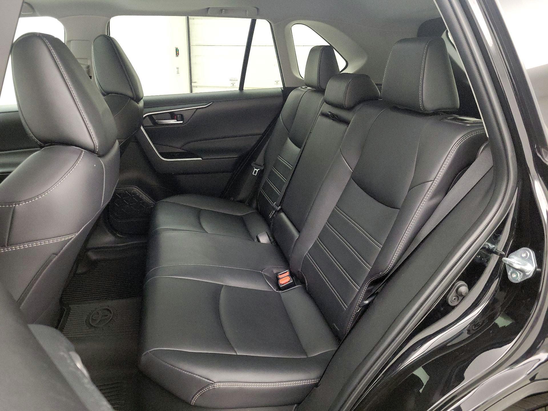 Thumbnail: 2025 Toyota RAV4 - 20