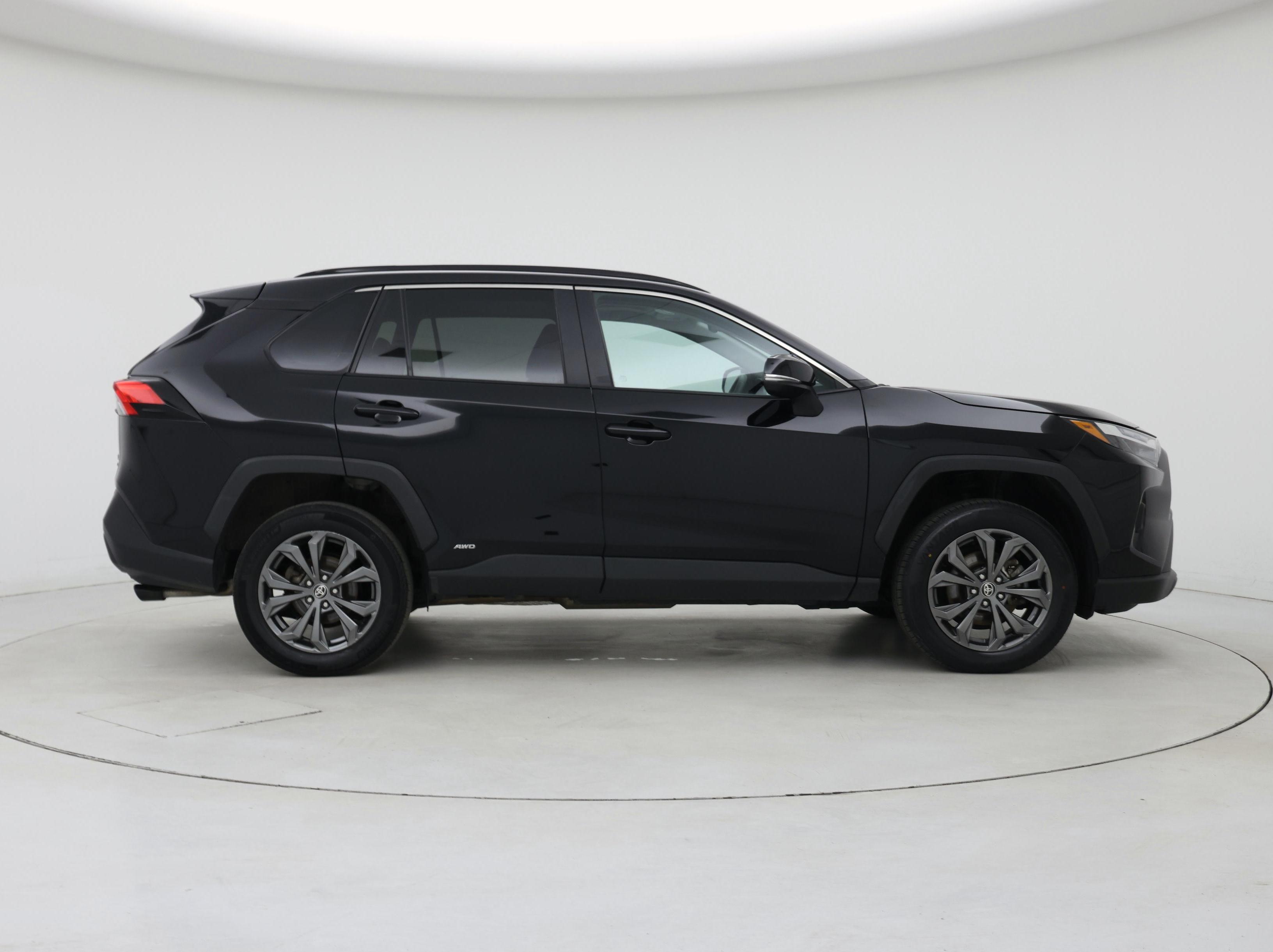 Thumbnail: 2025 Toyota RAV4 - 7