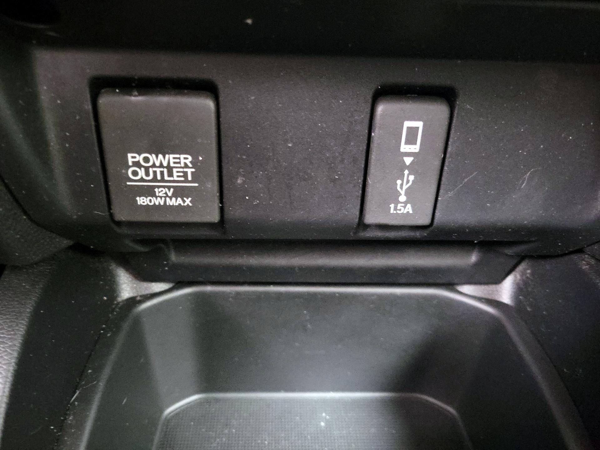 Thumbnail: 2018 Honda Fit - 18