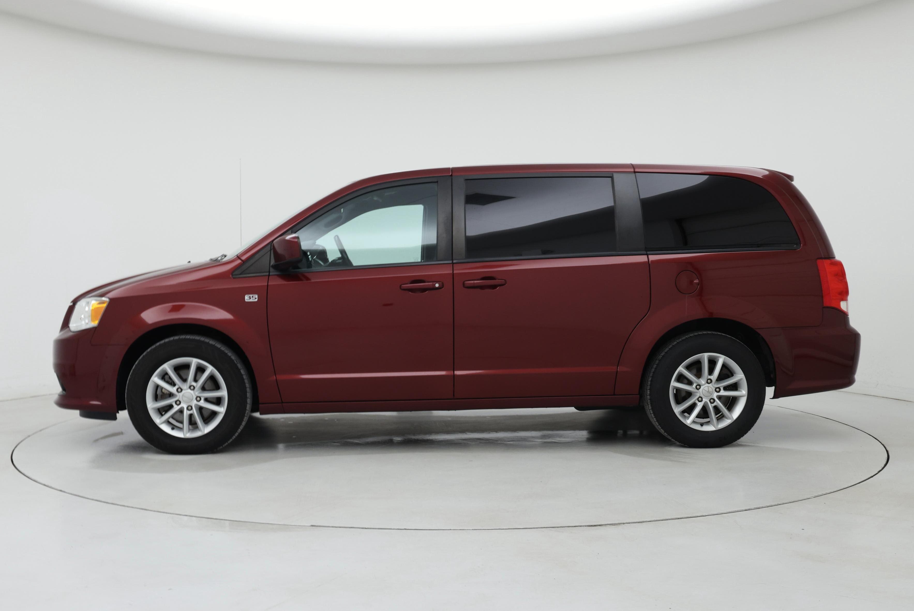 Thumbnail: 2019 Dodge Grand Caravan - 3