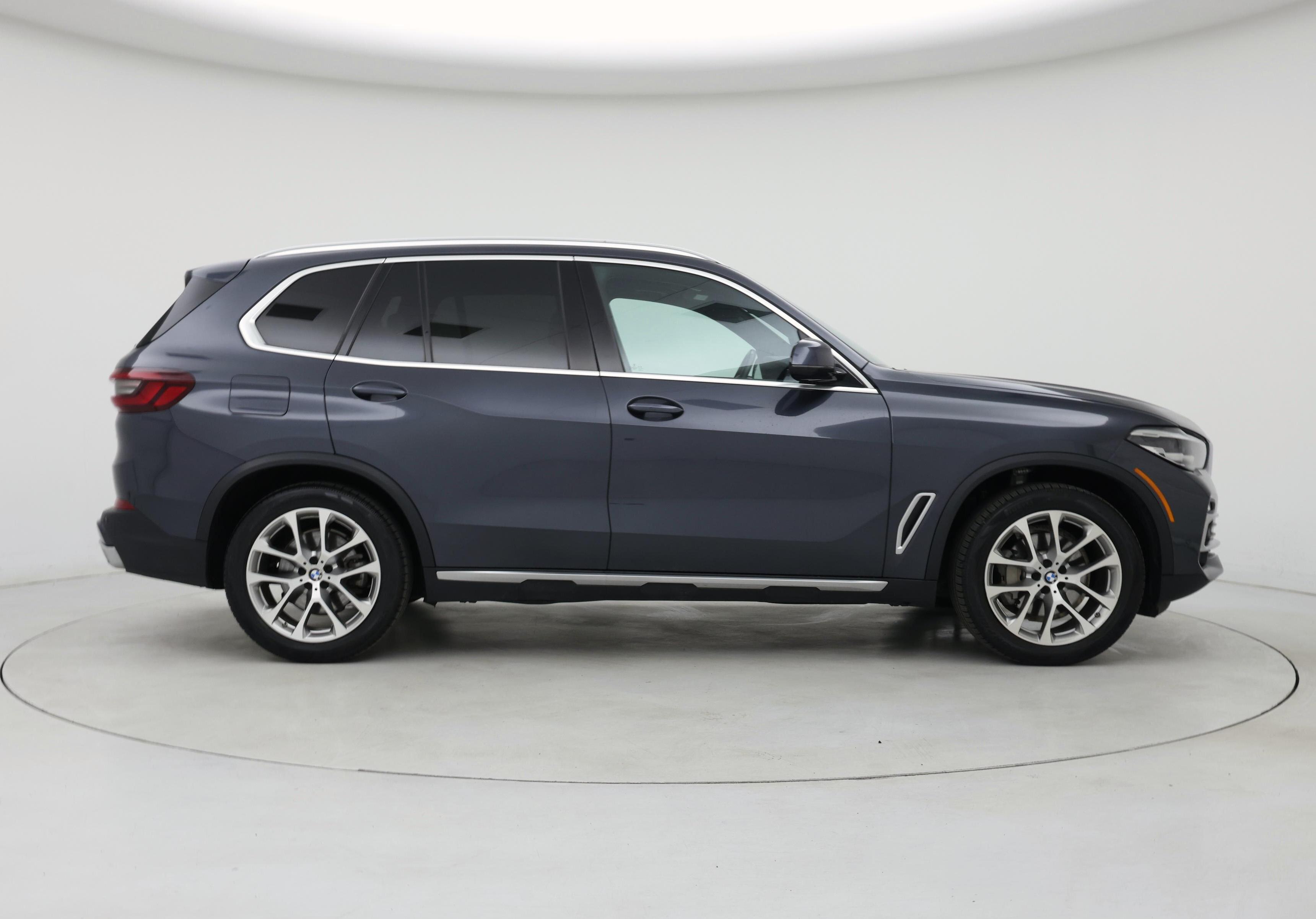 Thumbnail: 2021 BMW X5 - 7