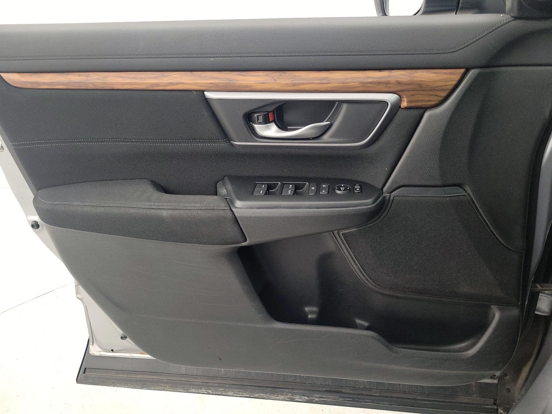 Thumbnail: 2017 Honda CR-V - 12